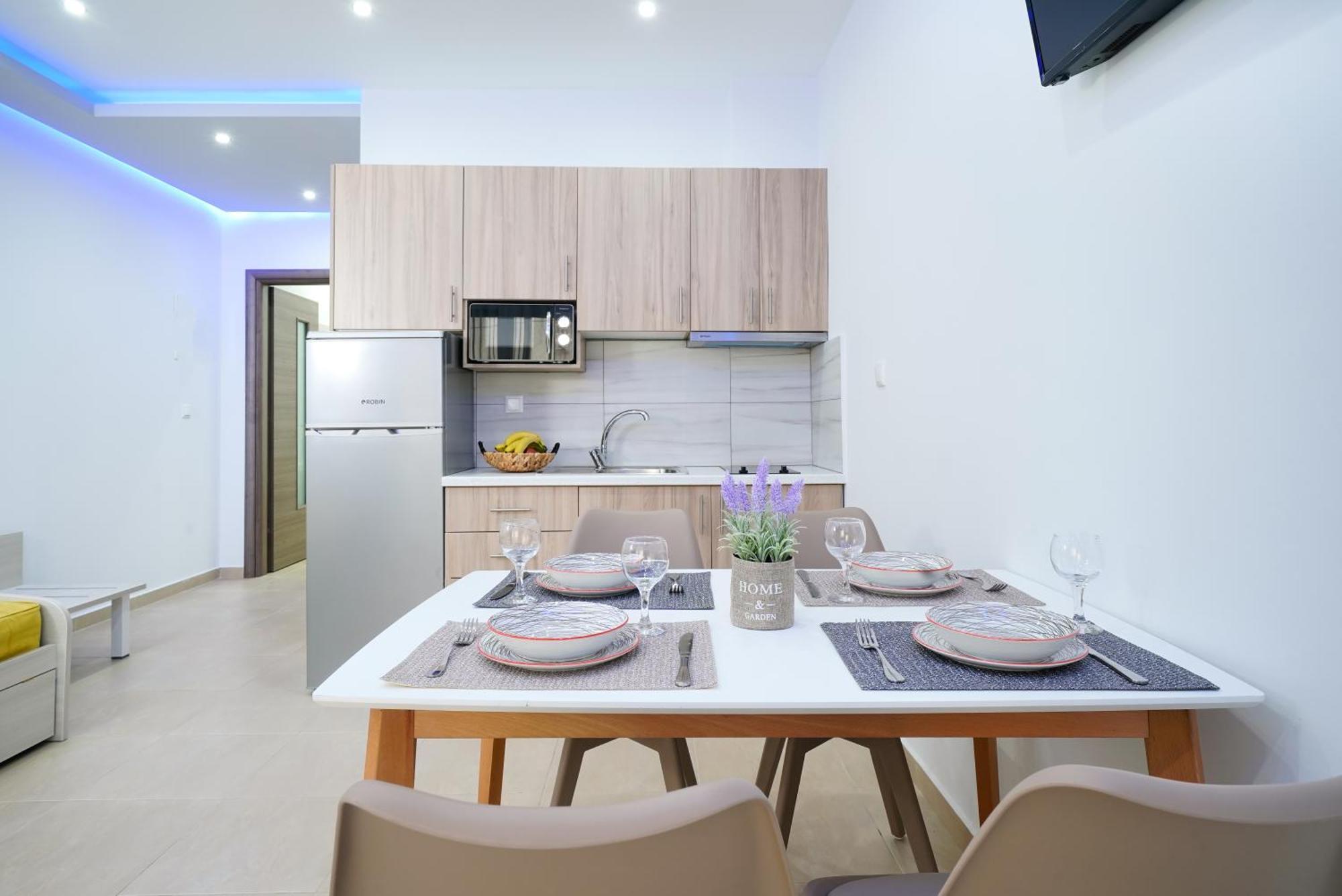 Tarsa's House By The Sea Apartment