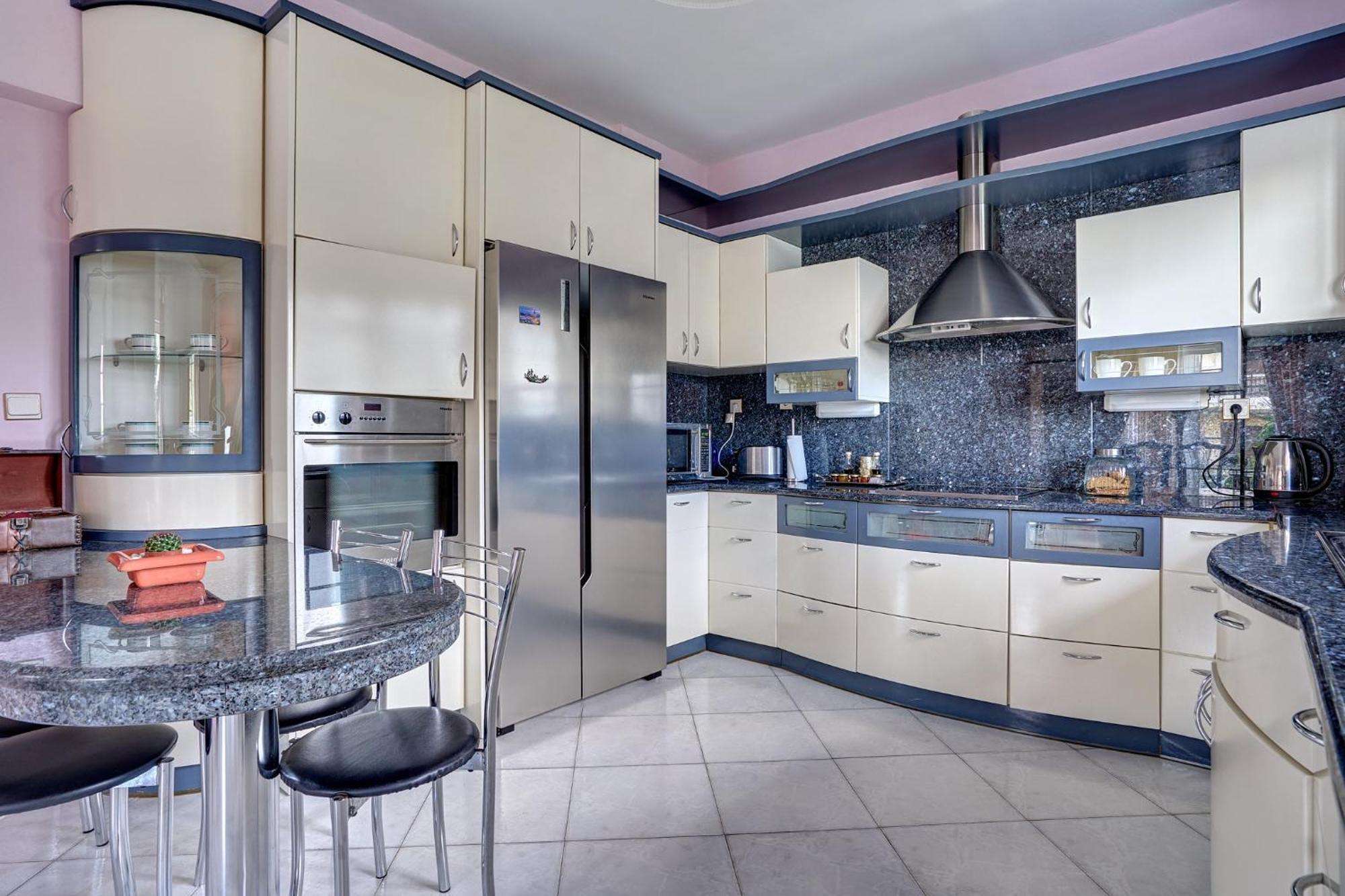 Villa Chrysanthi Luxury In Salakos, With Pool & Jacuzzi, Near