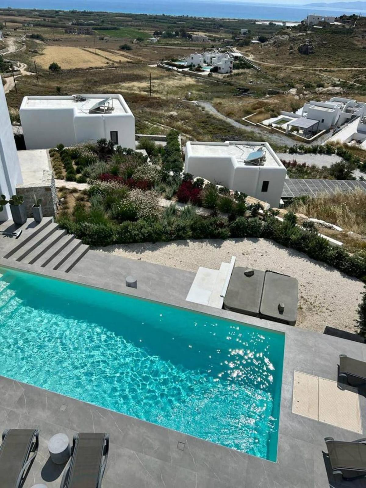 Elysee, 4 Bedroom Villa Naxos City