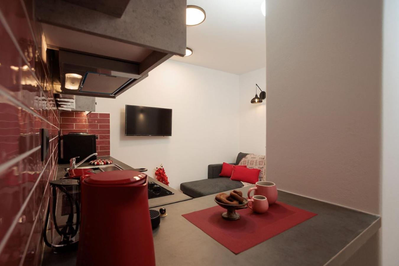 Silvina Loft, Naxos *