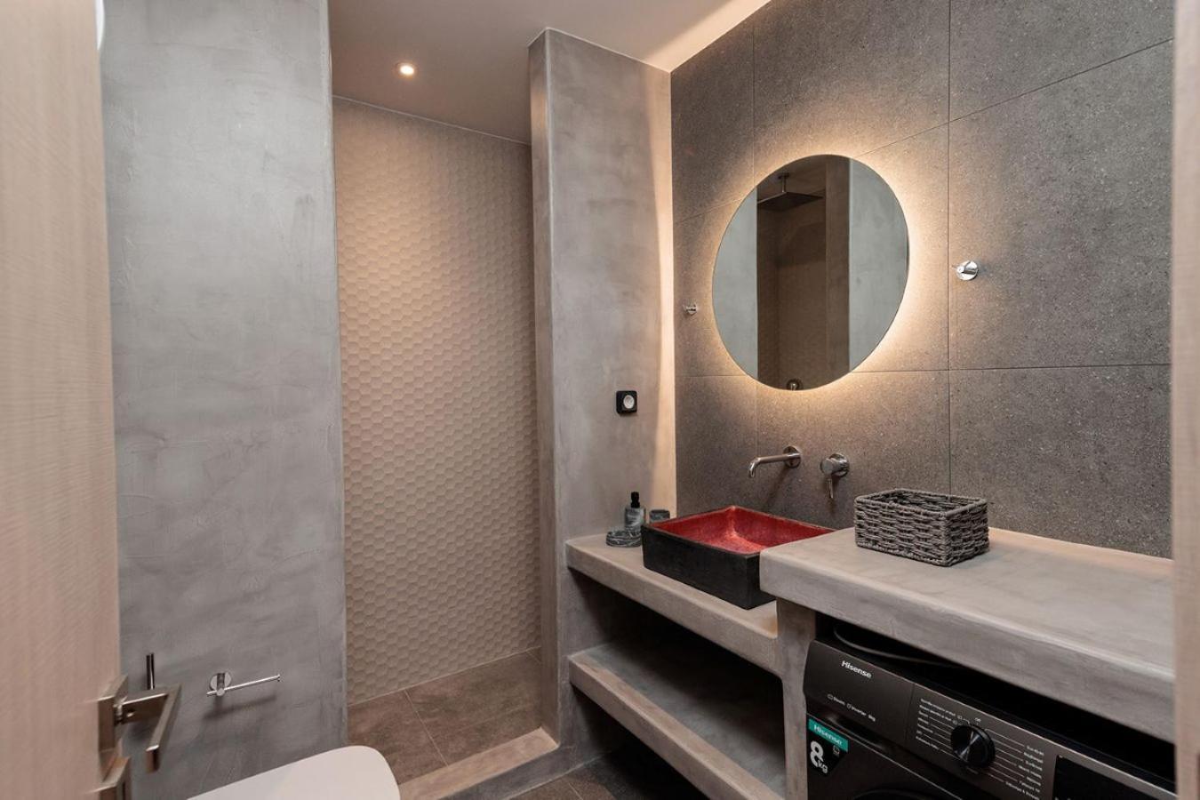Silvina Loft, Naxos