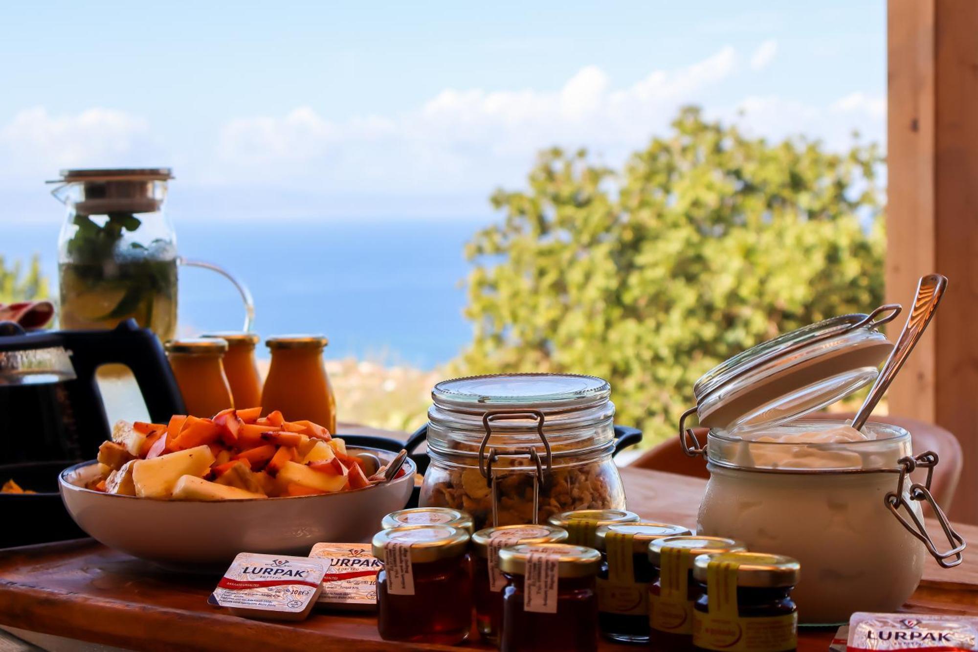 Mantri Villa, A Celestial Retreat With Endless Blue, By Thinkvilla Villa Neokhorion (Messenia)