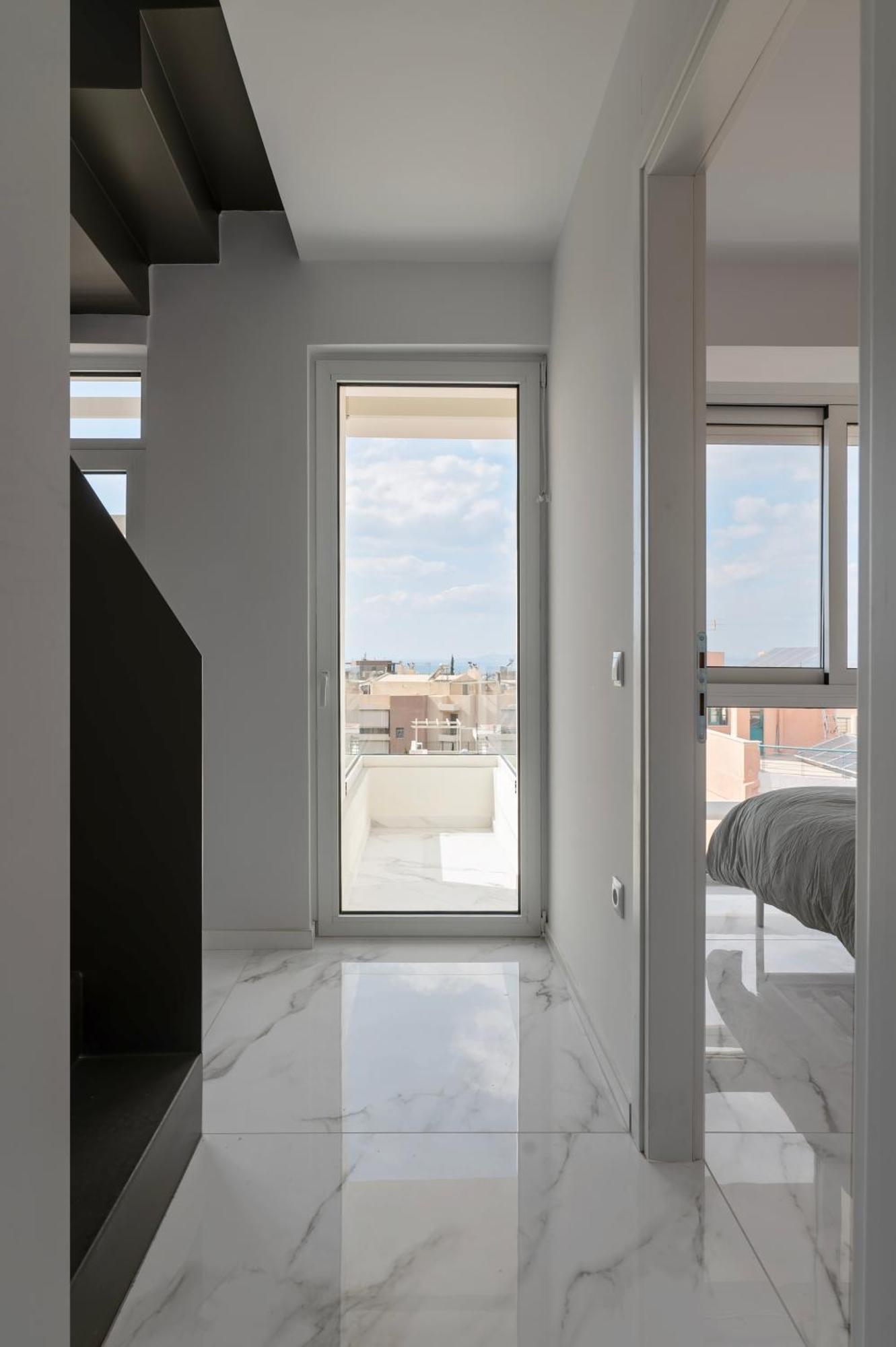 Dream View Maisonette Glyfada With Jacuzzi Apartment *