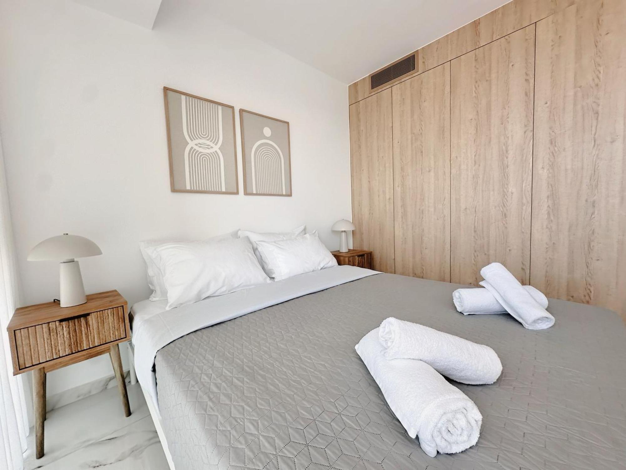 Dream View Maisonette Glyfada With Jacuzzi
