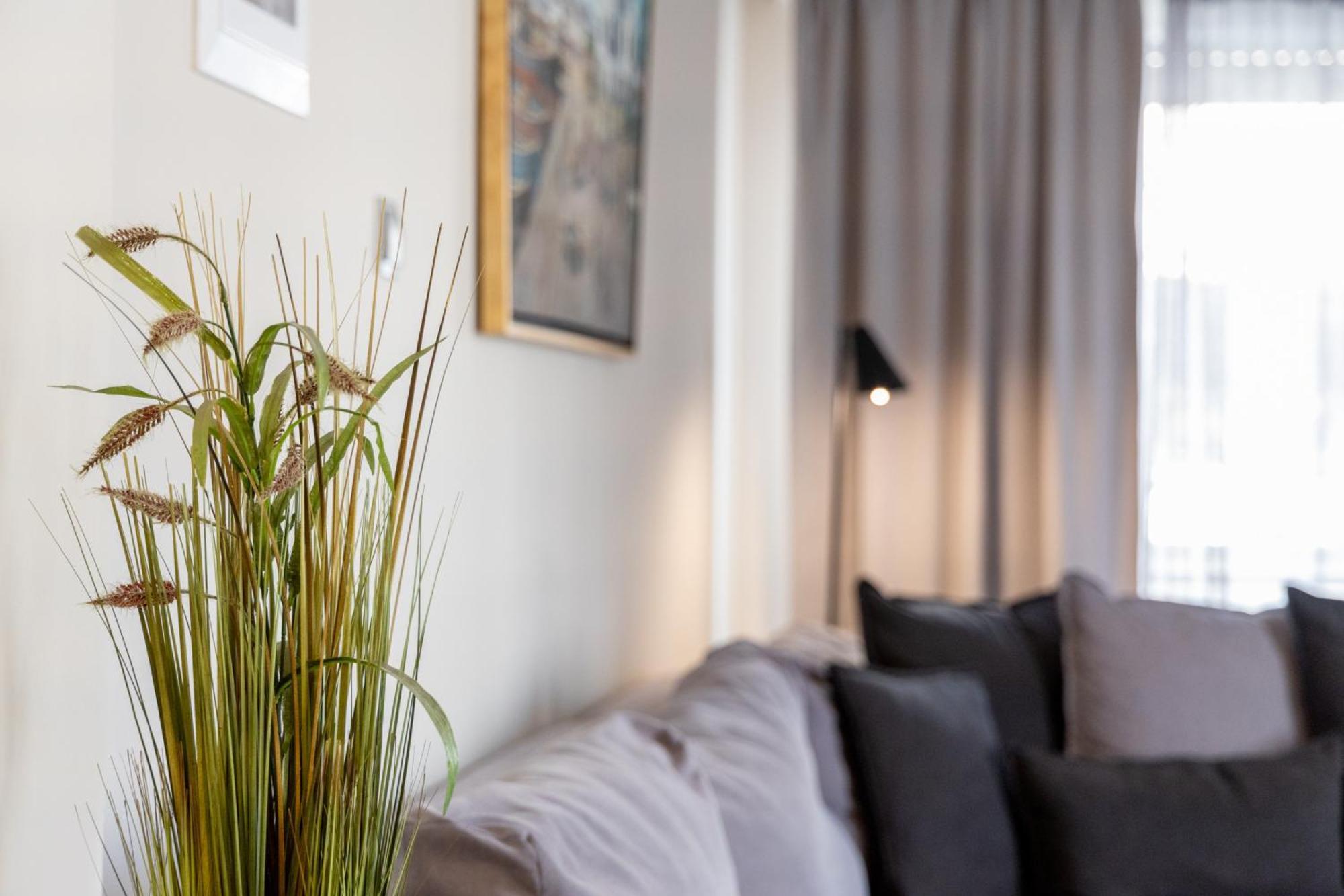 Apartment Beachside Bliss Freshly Renovated 2-bedroom Getaway Piraeus