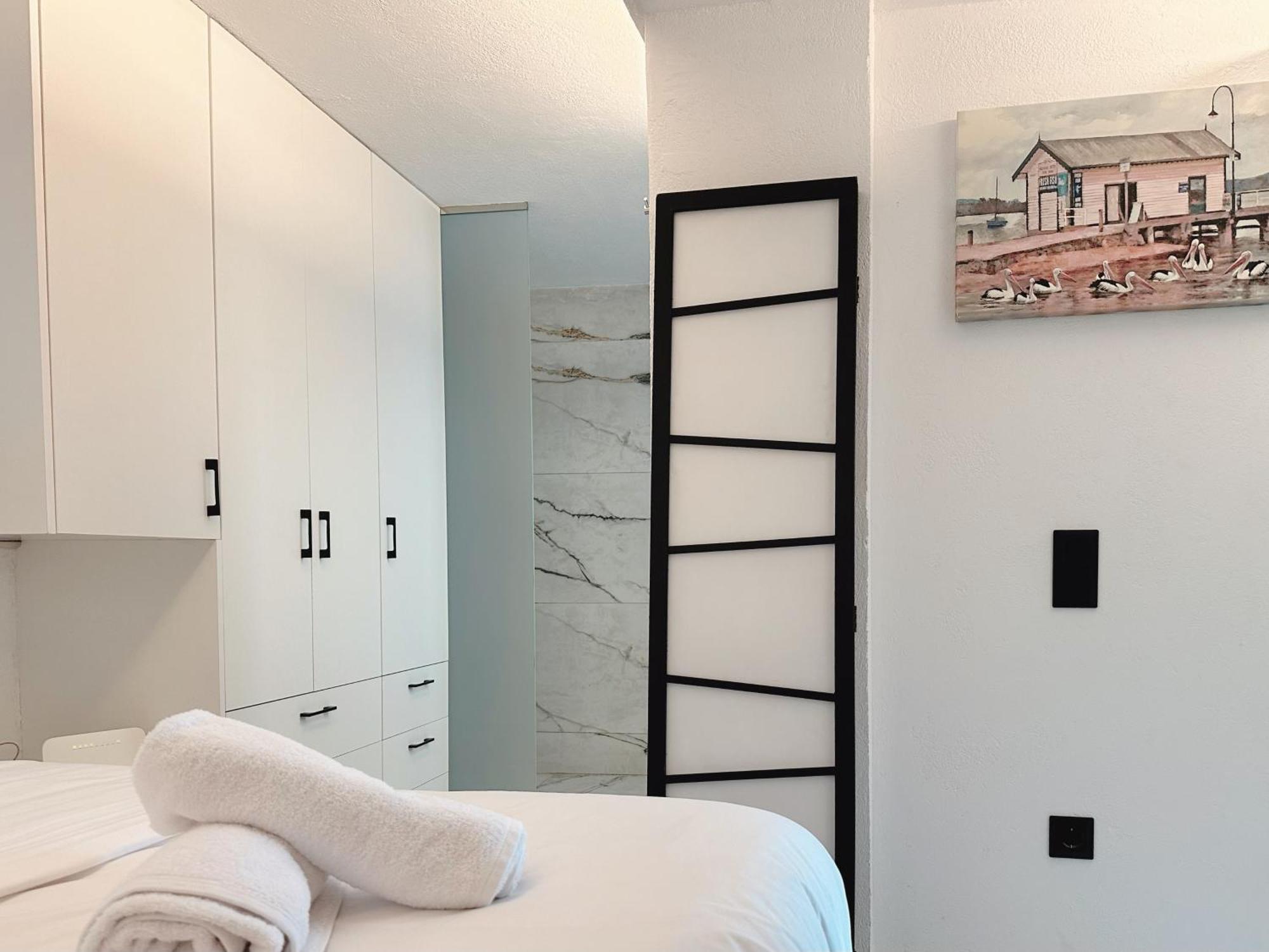Elysian Sunrise Retreat With Pool Holiday home