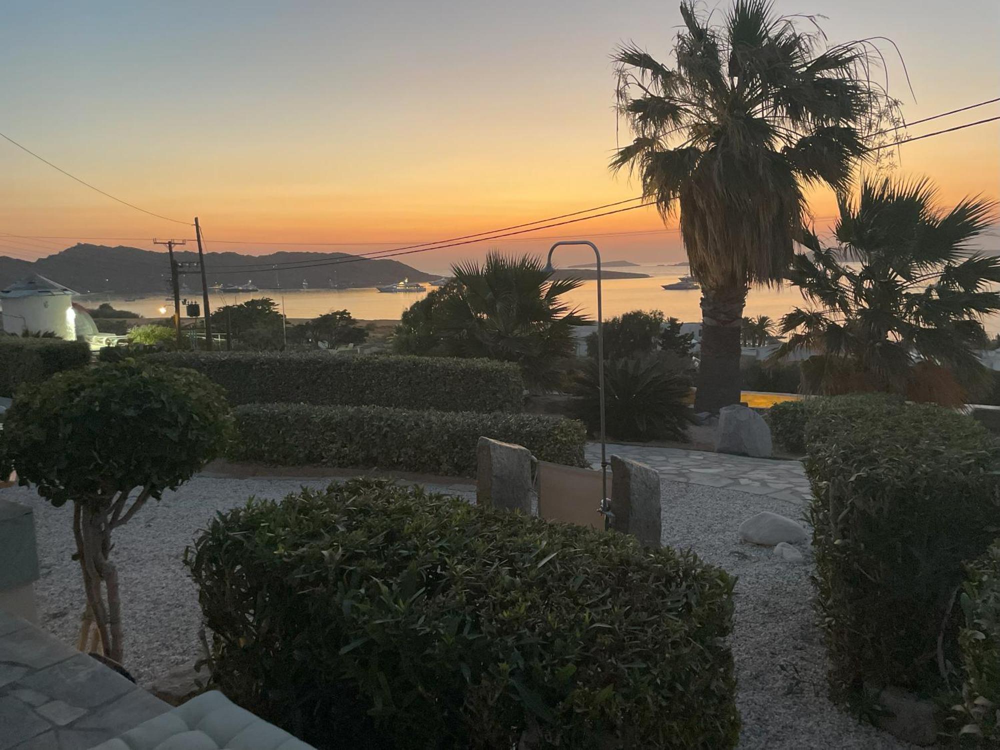 Playera Holiday home Naousa (Paros)
