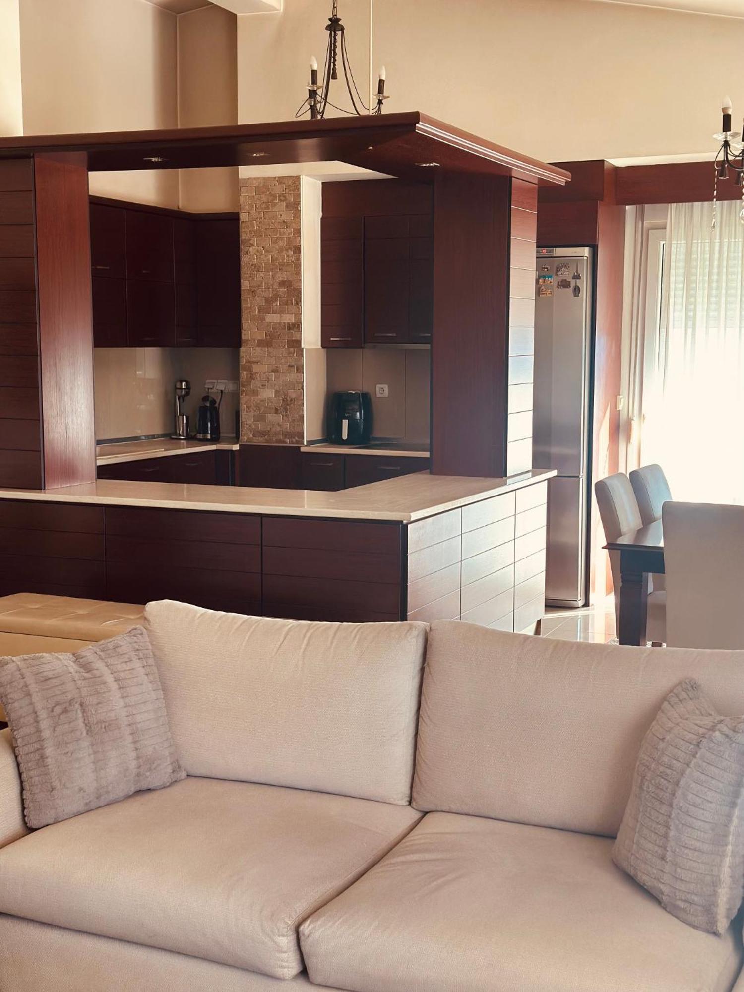 Anna Apartment