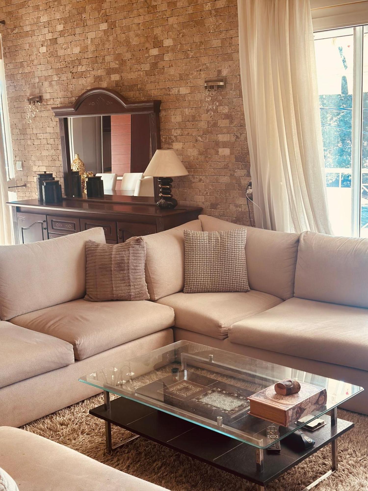 Anna Apartment