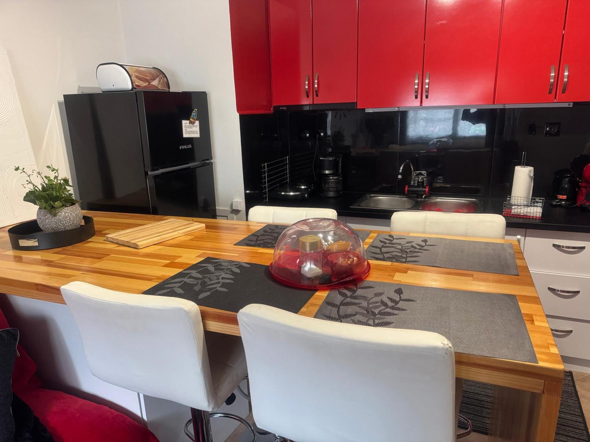 Luxury Seafront House Nearby Delphi Apartment