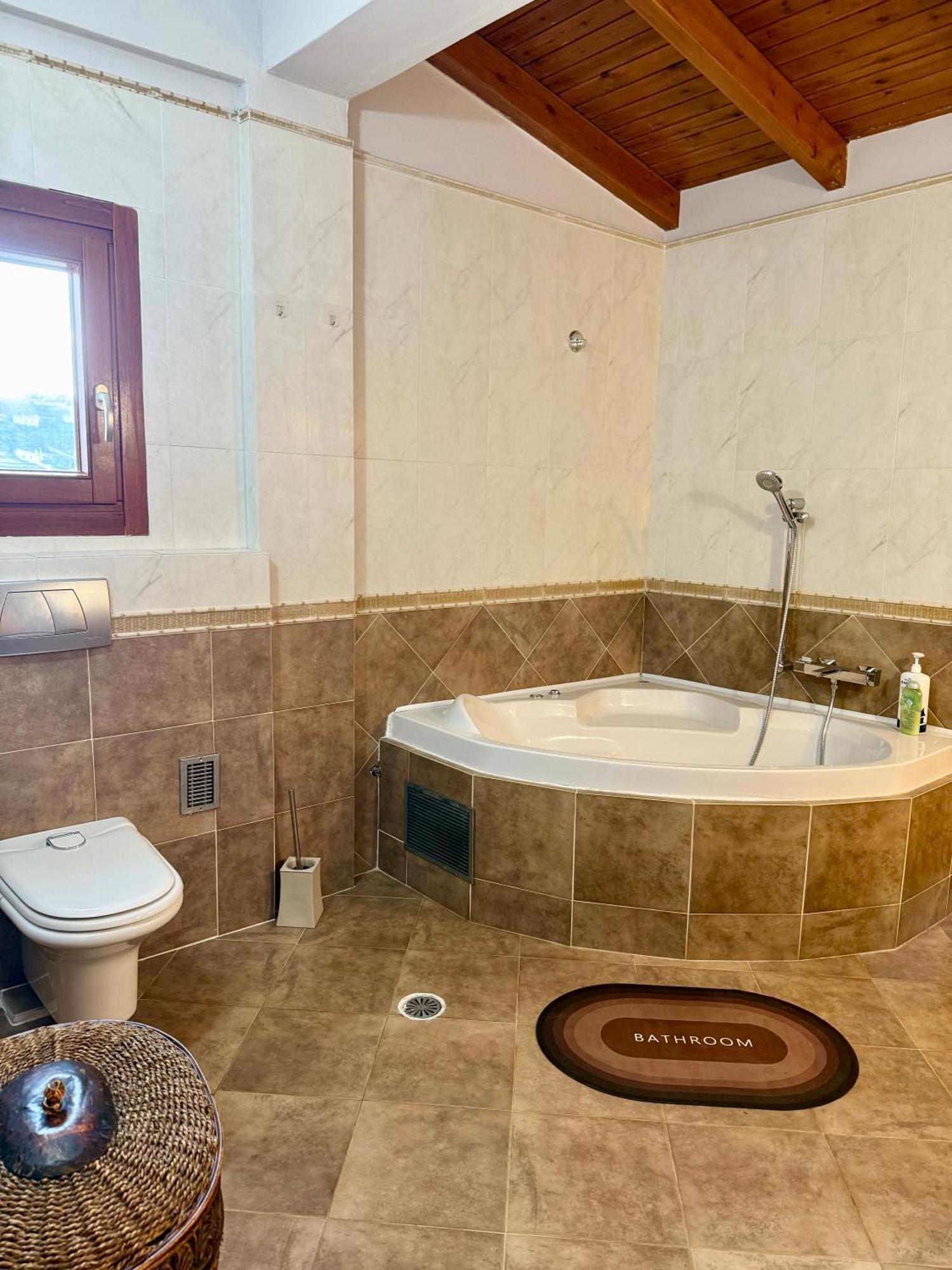 Kalli - Porto Ennia Villa *