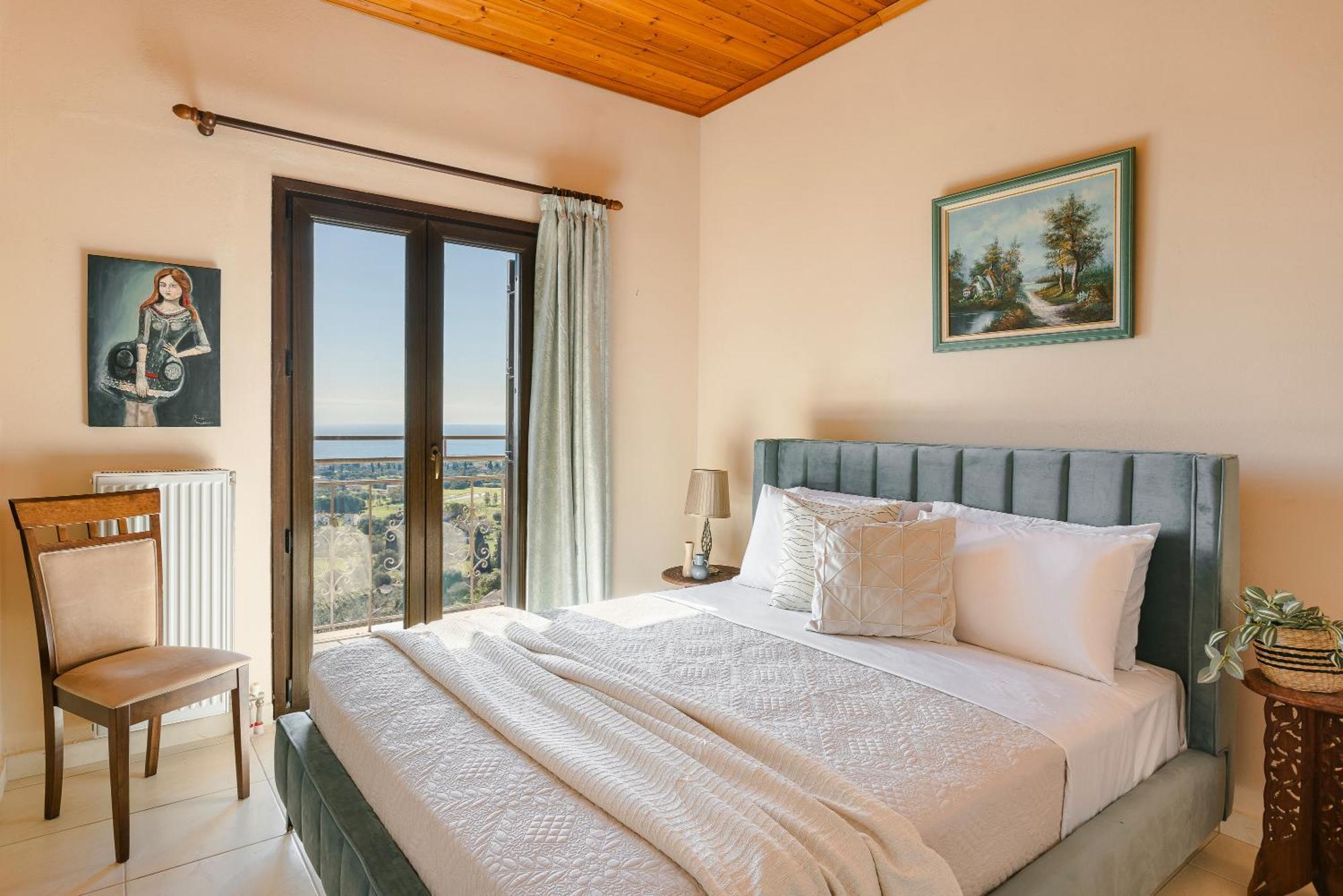 Vivian's Endless View Apartment *