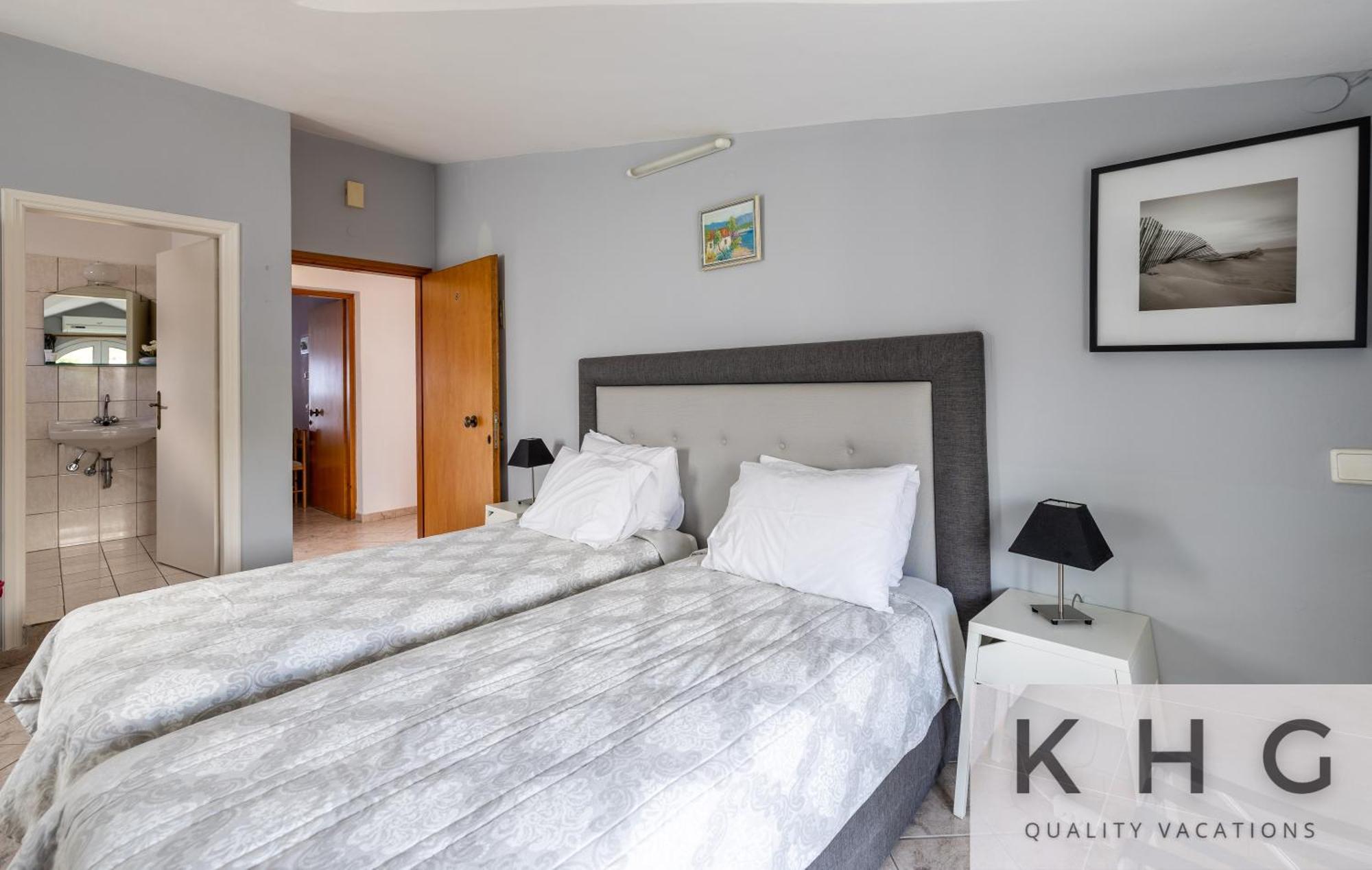 Aparthotel Zoi 2*