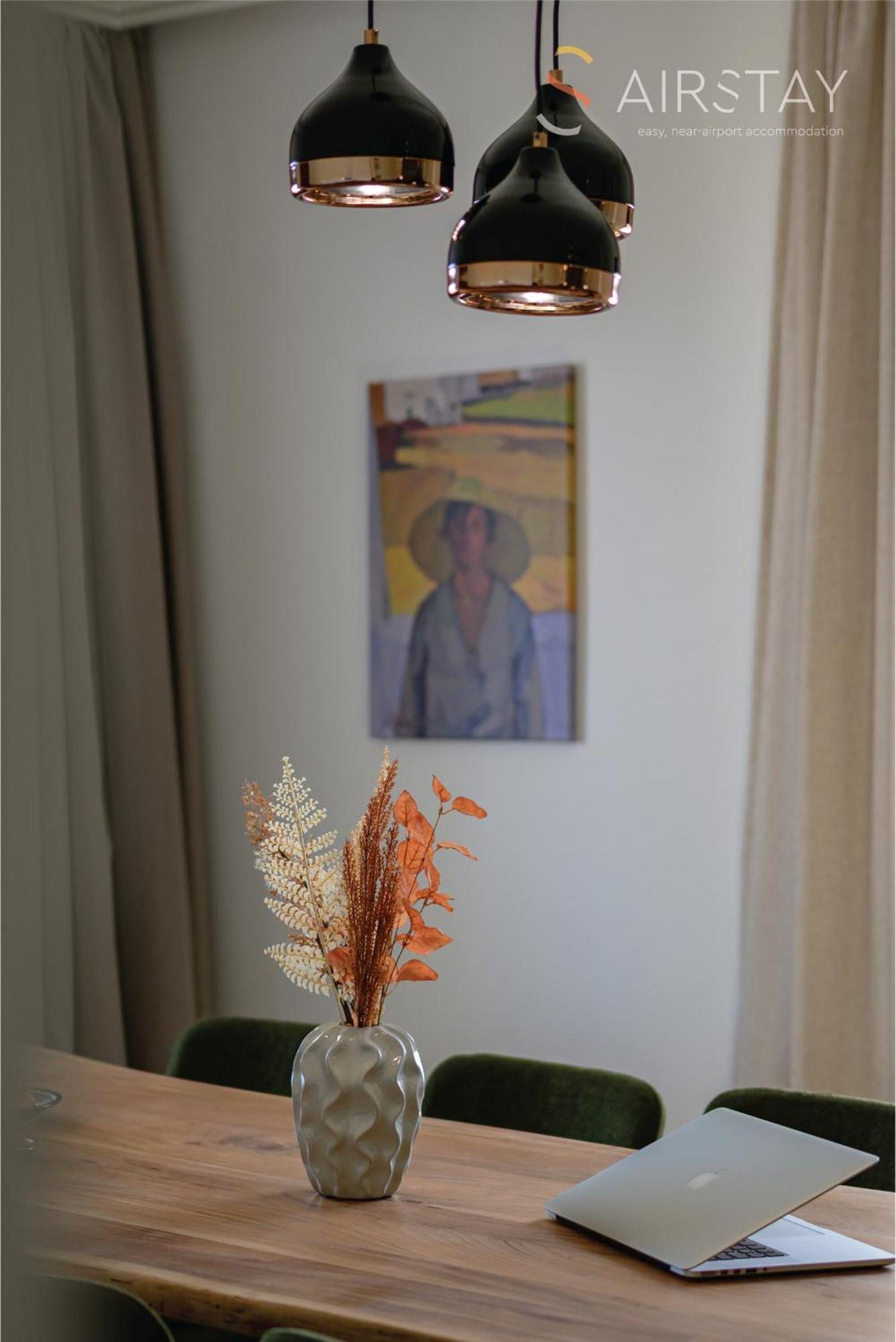 Villa Nami Airport By Airstay