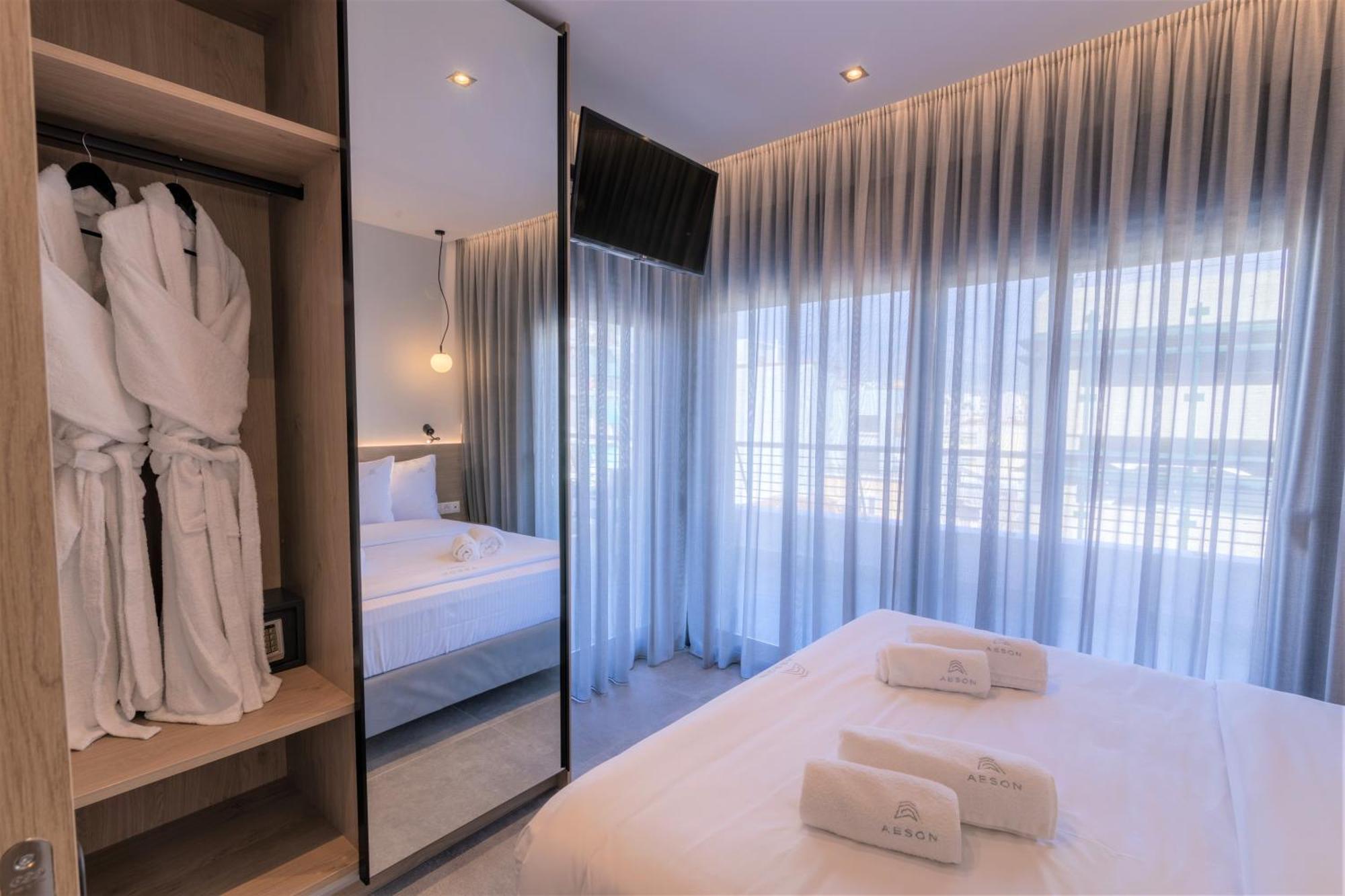 Aeson Premium Living *