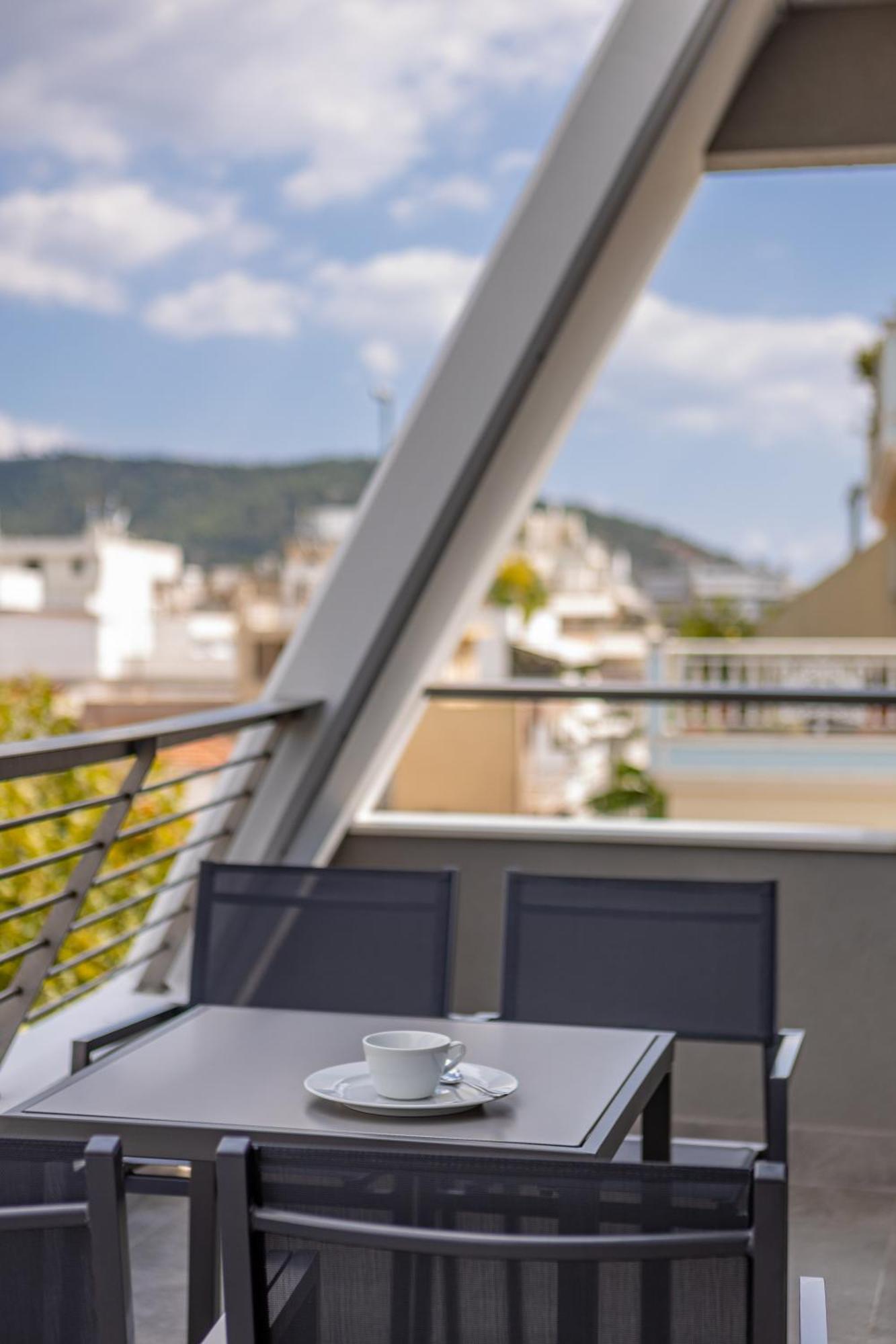 Aeson Premium Living Aparthotel Volos