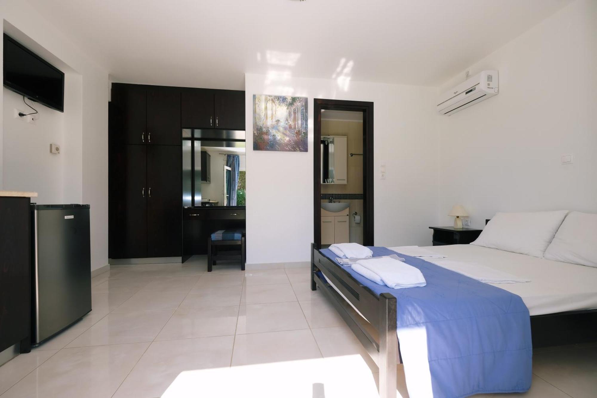 Nirvana Aparthotel *