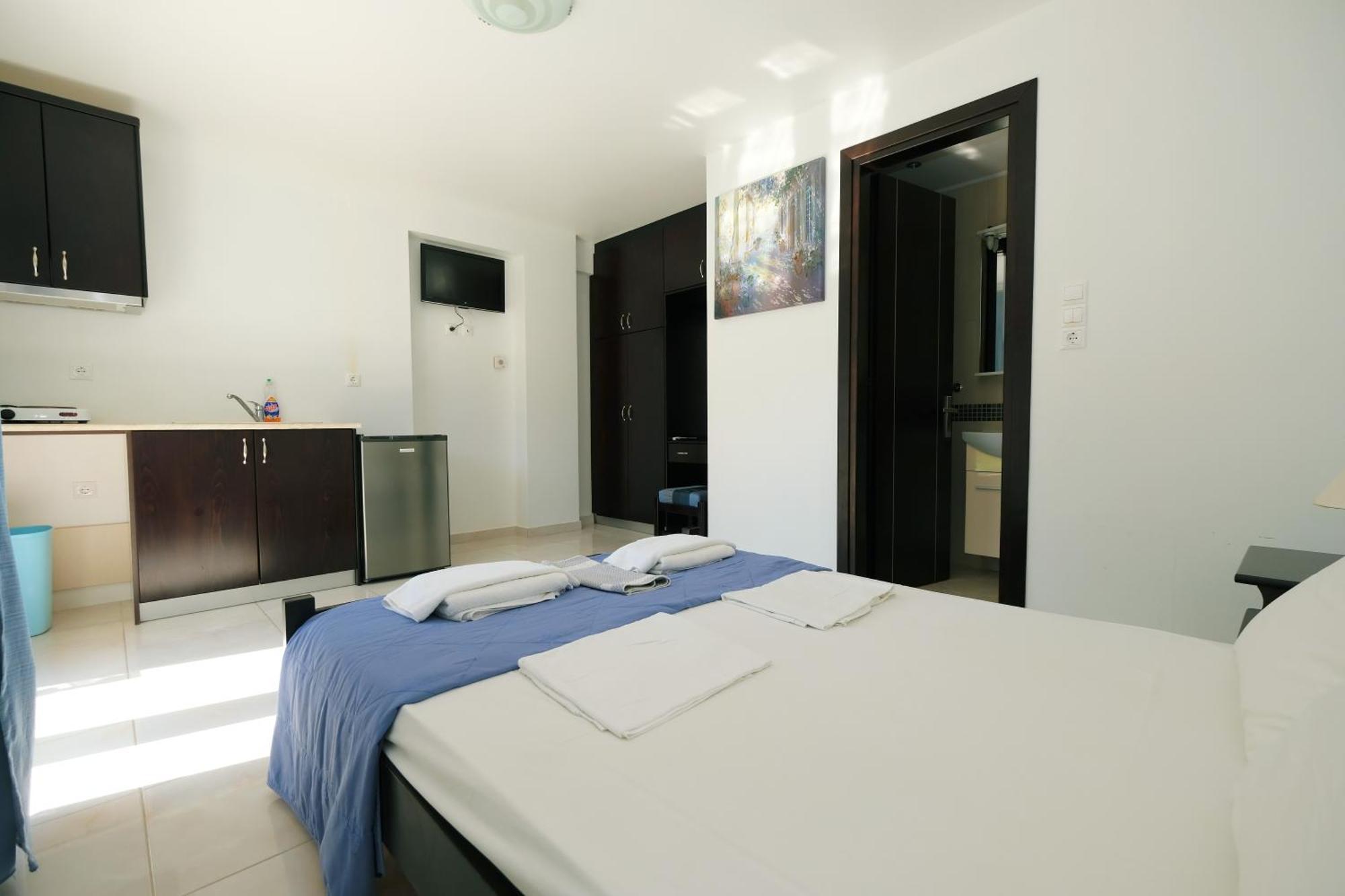 Nirvana Aparthotel