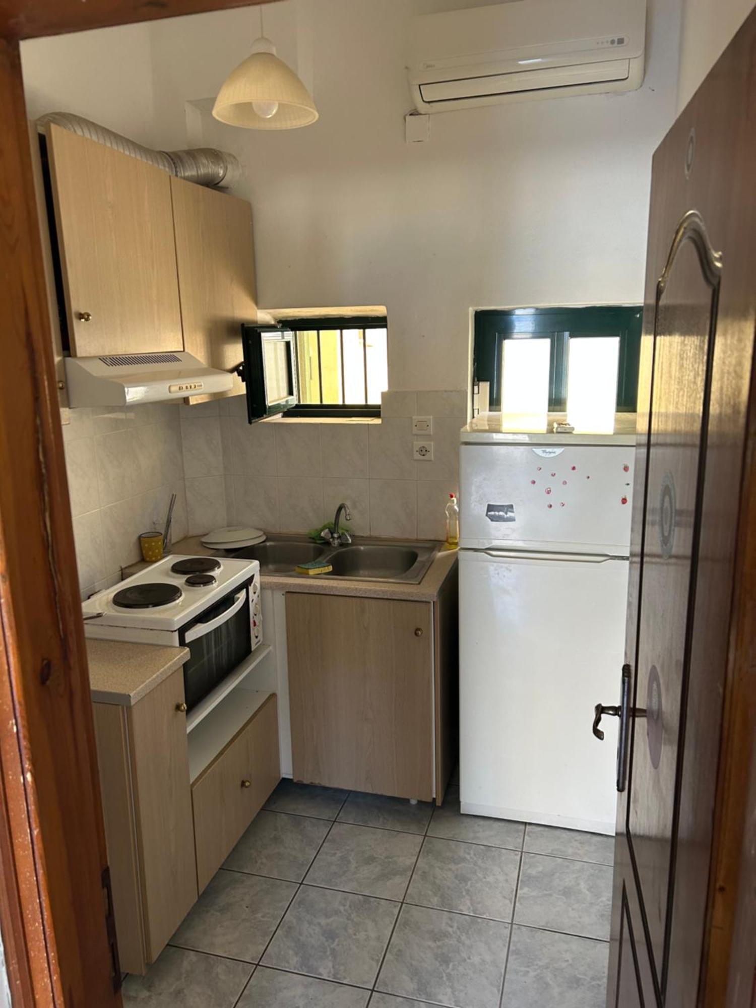 φλοίσβος Apartment Selianitika