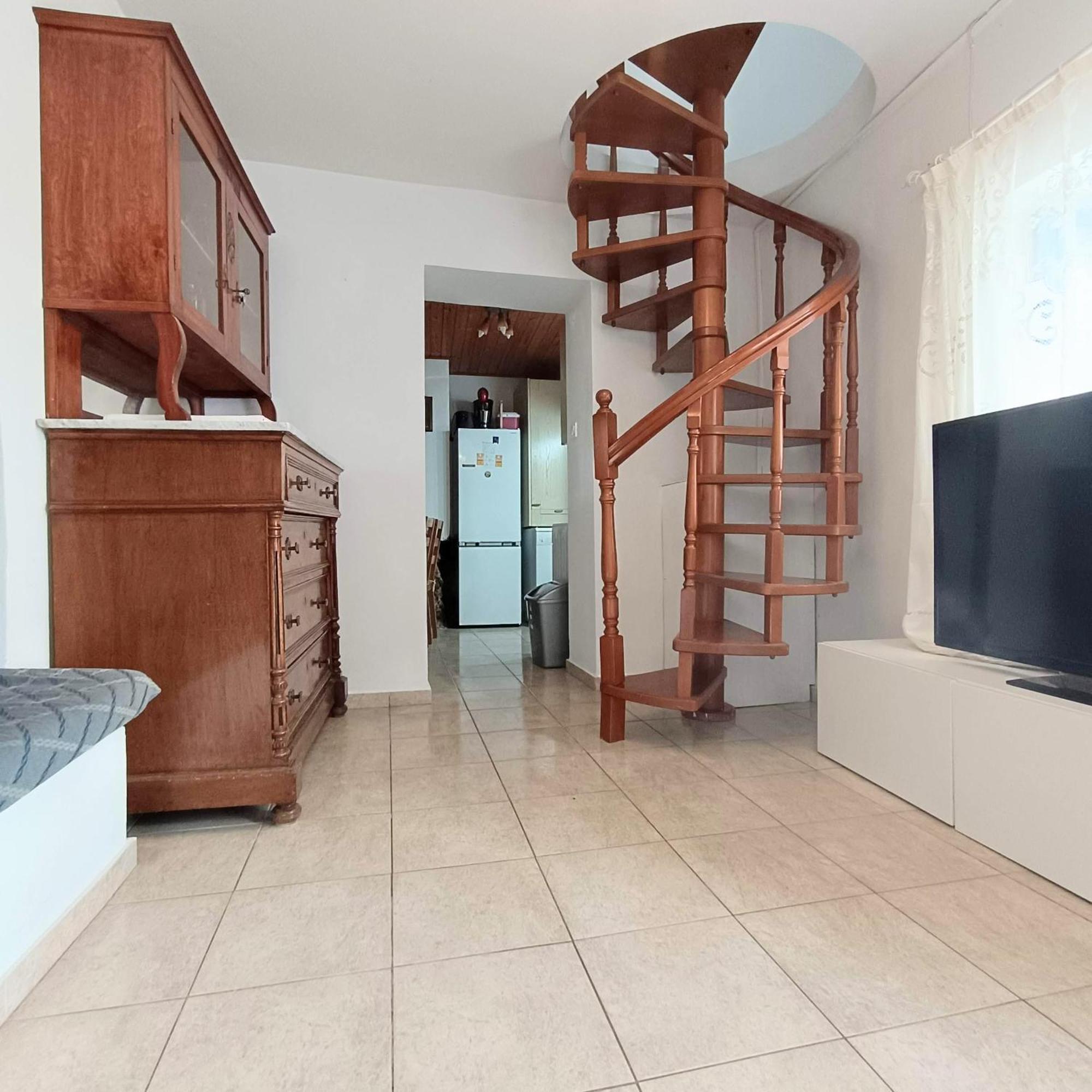 Apartment Perno *