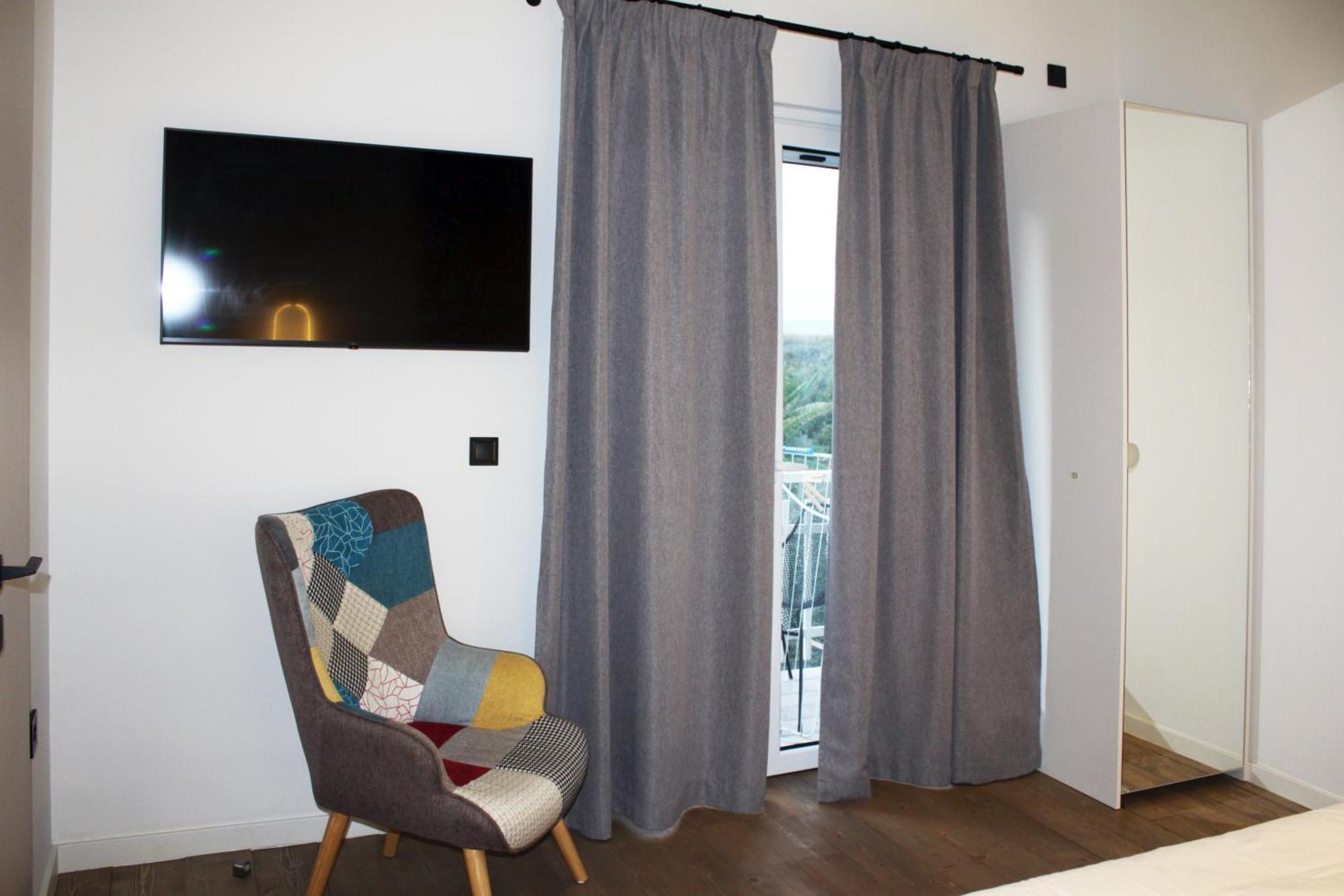Apartment Art Navarino *