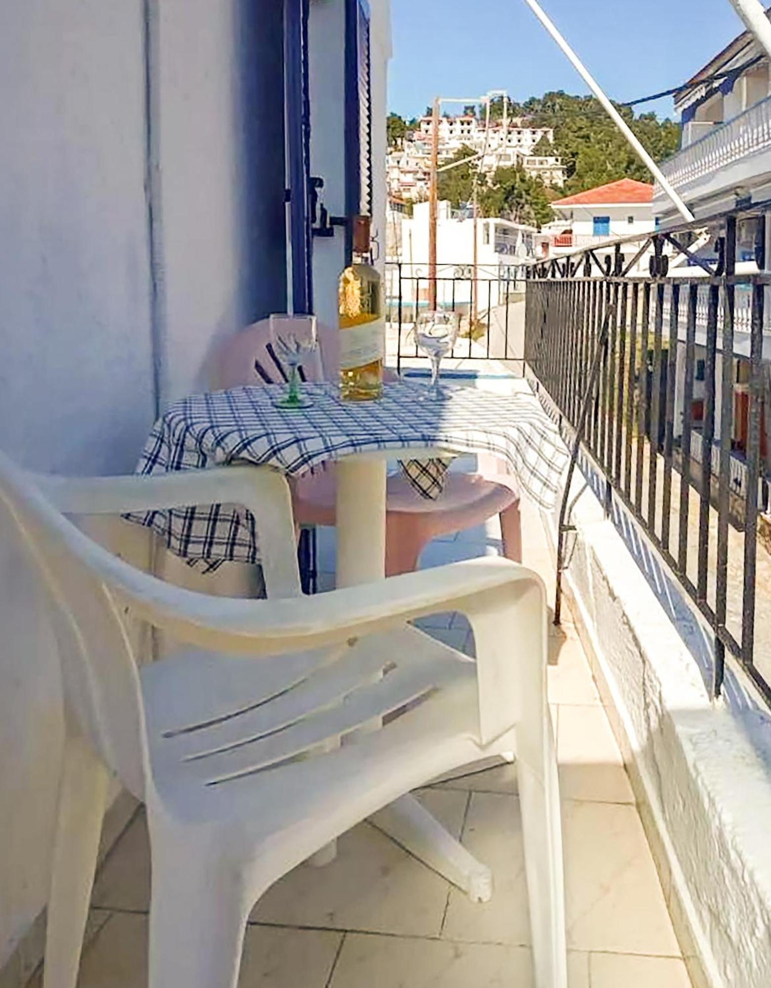γαλάζια θέα 3 Apartment Alonnisos Town
