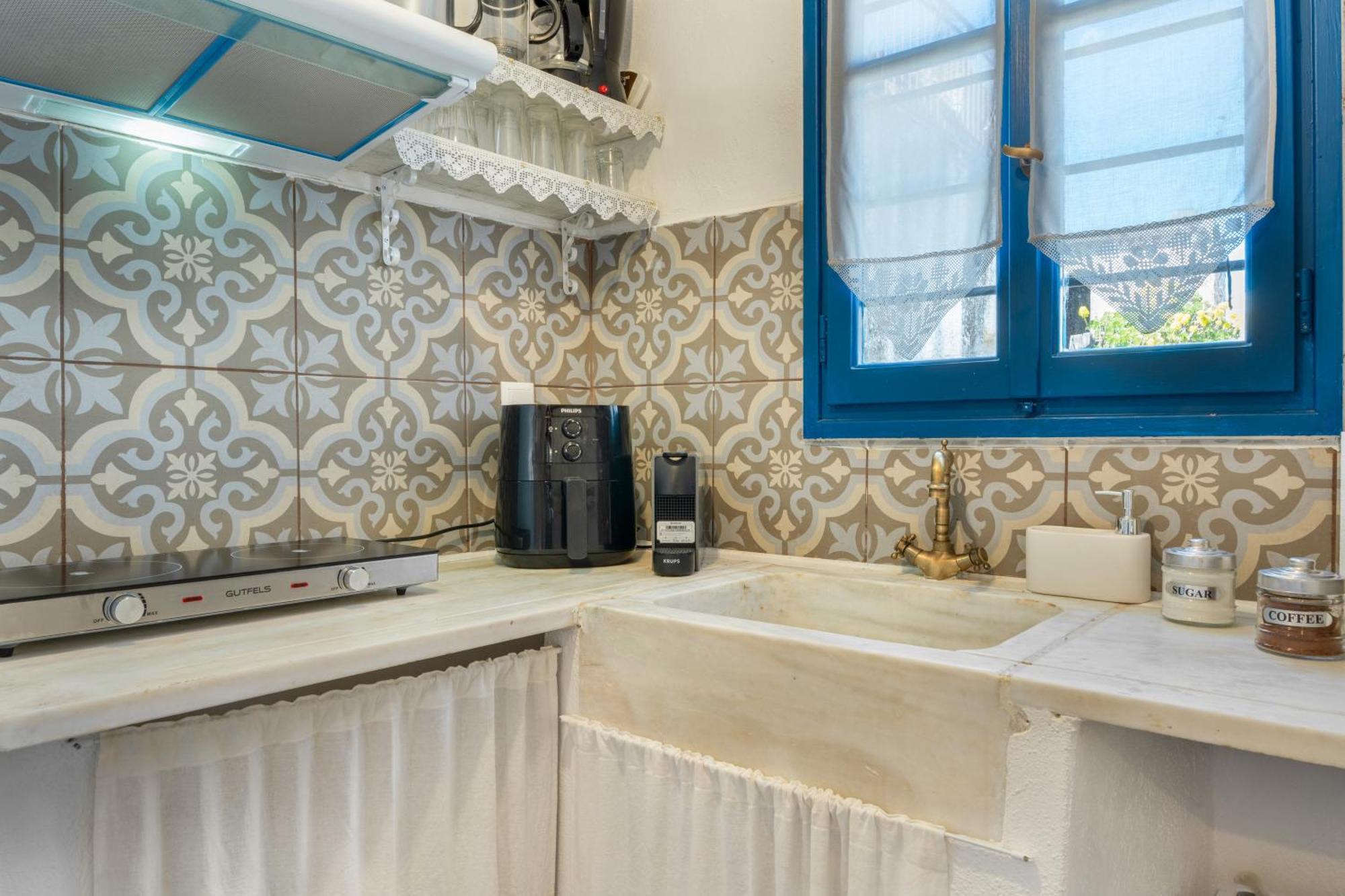 Anastasia The Traditional House Ioulis