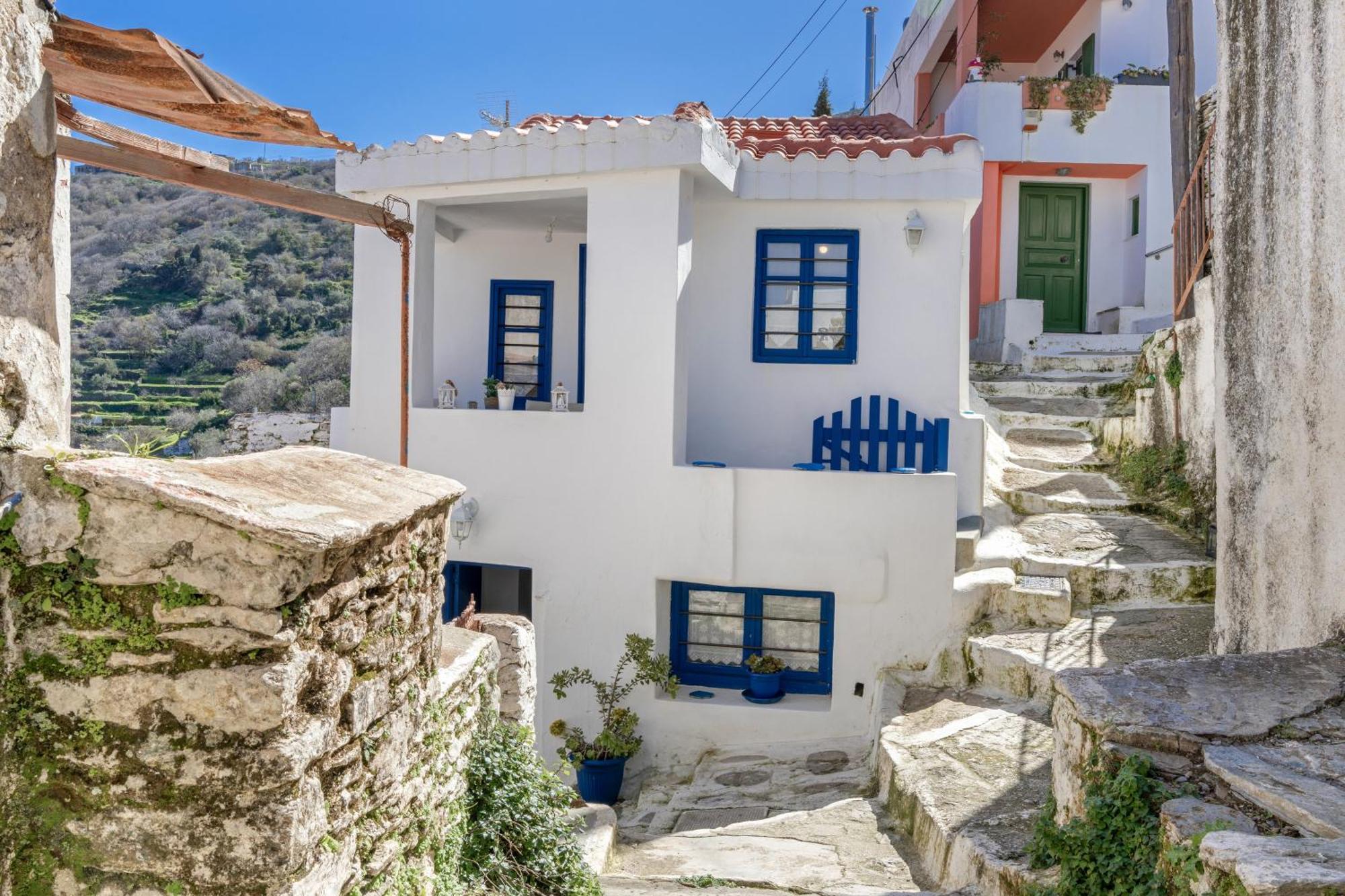 Anastasia The Traditional House * Ioulis