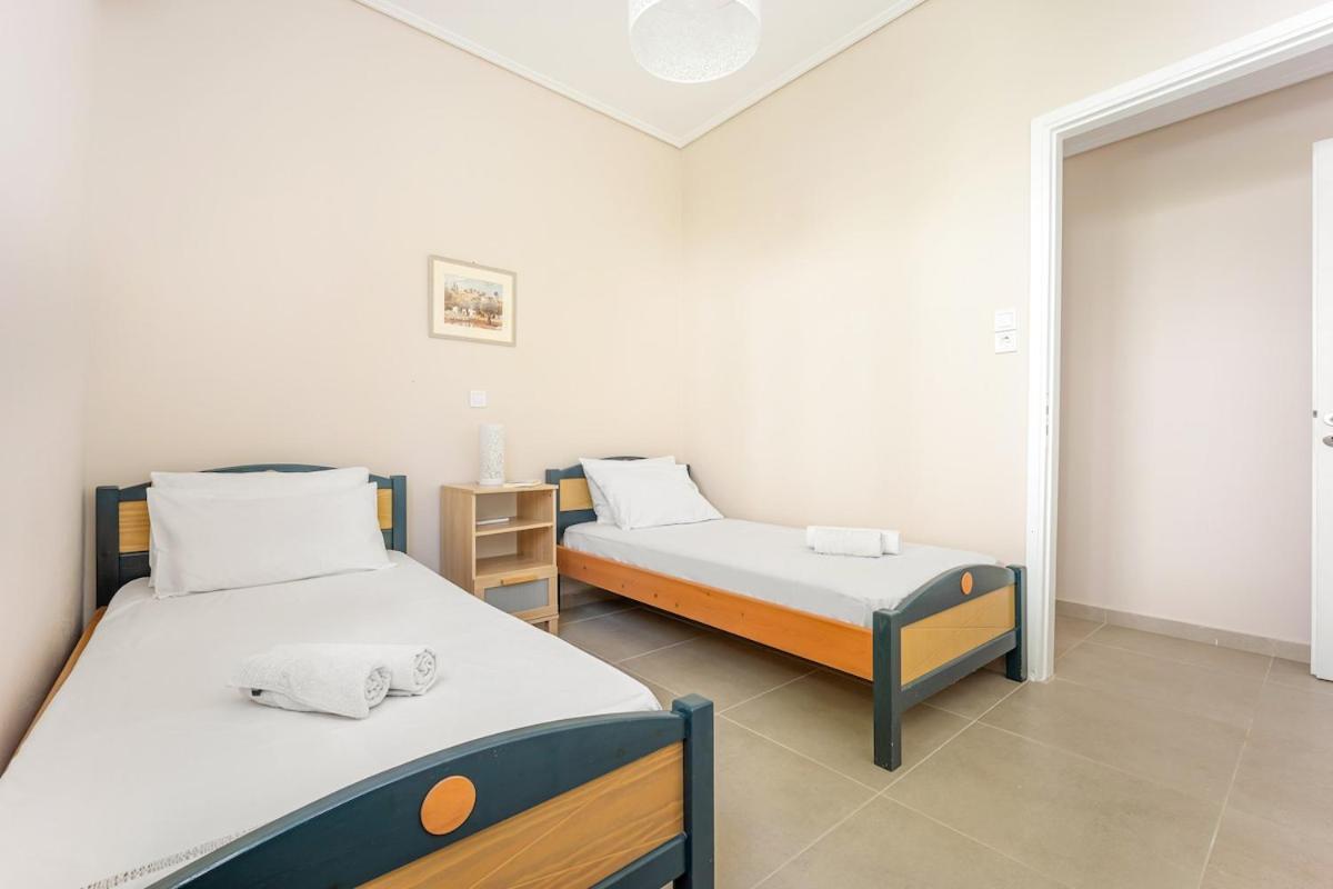 Limanaki Lavrion Port Vromopousi