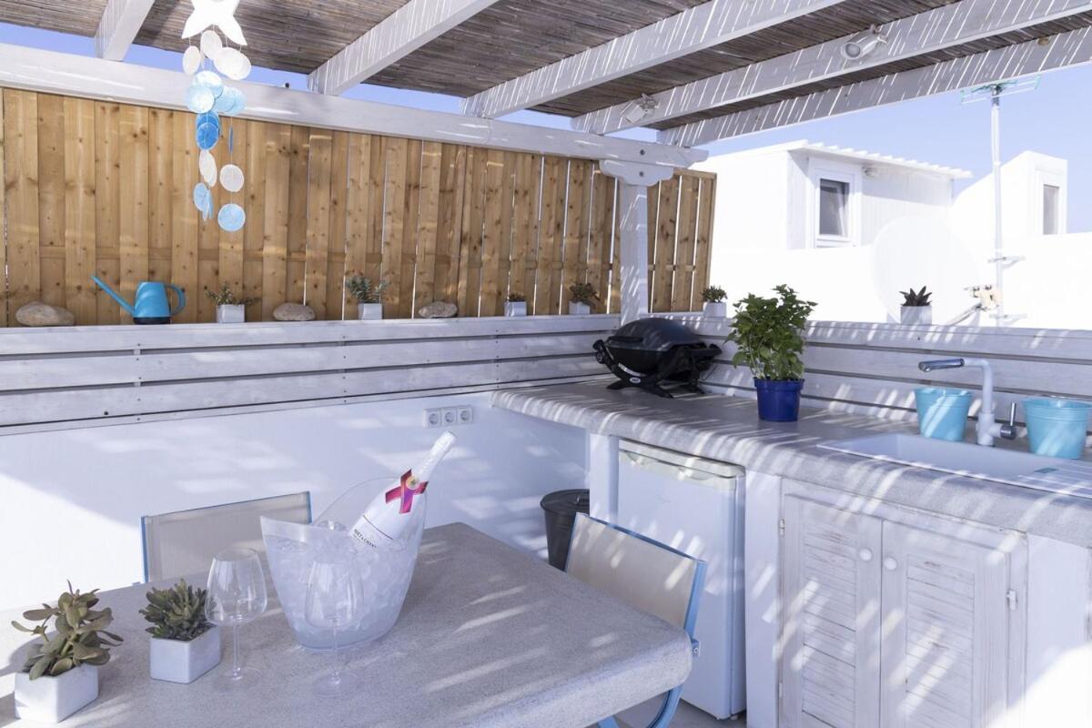 Sandora Guest house