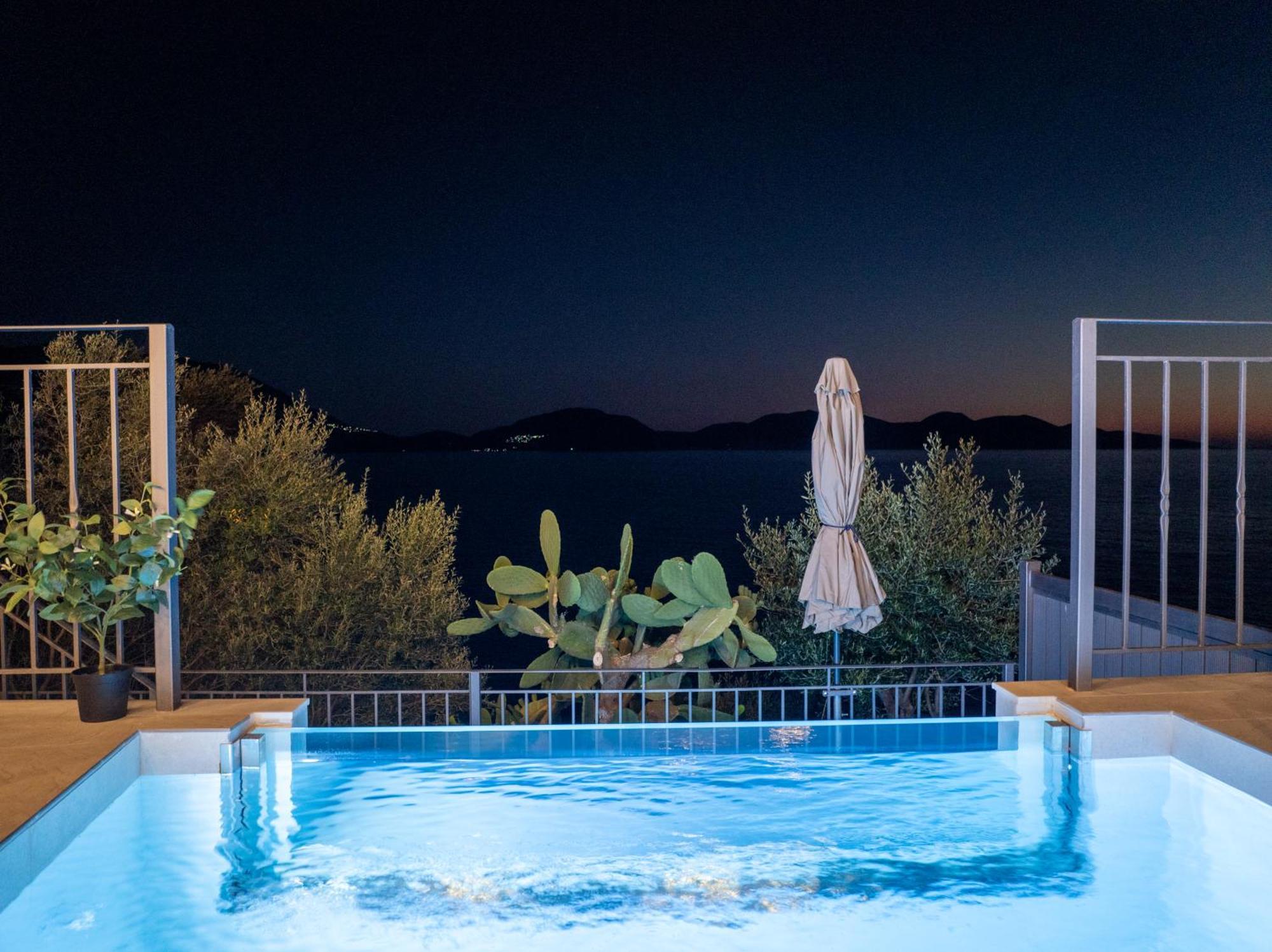 Assos Rockshore By The Sea Apartment Asos