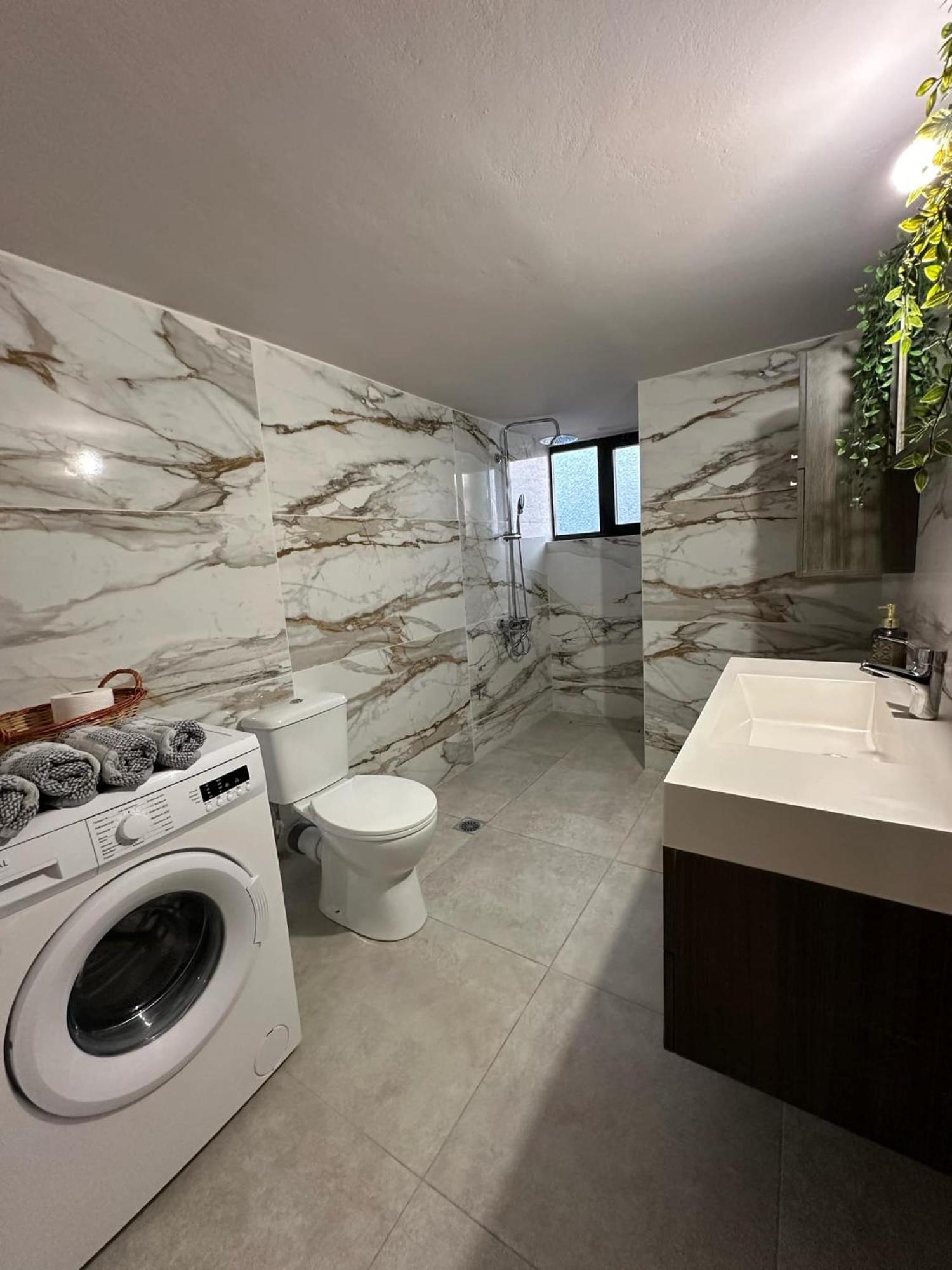 Sunset View House Apartment