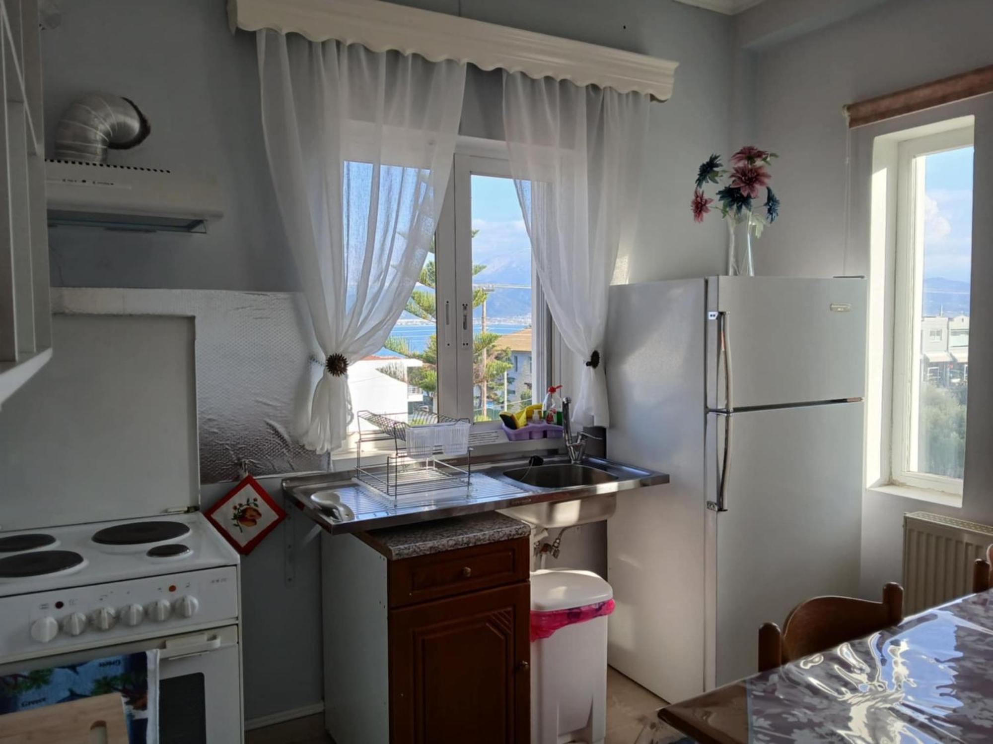 Helen's Seaside Apartment Nafpaktos