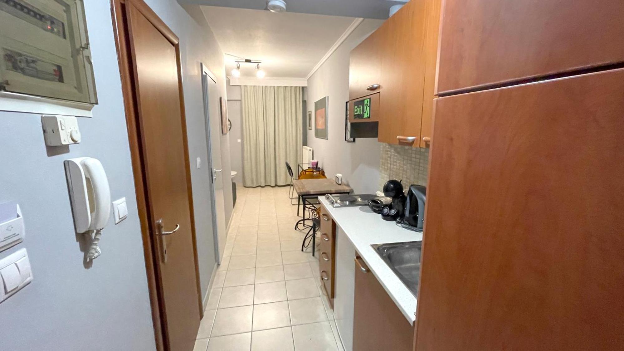 Thea Apartment *