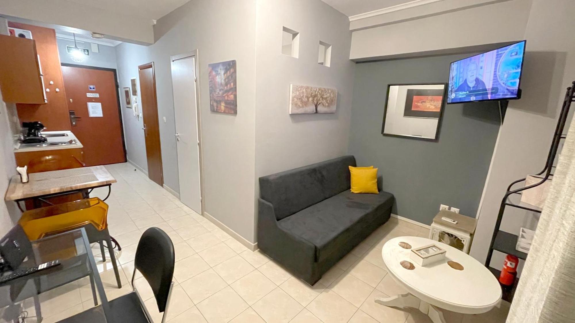 Thea Apartment *