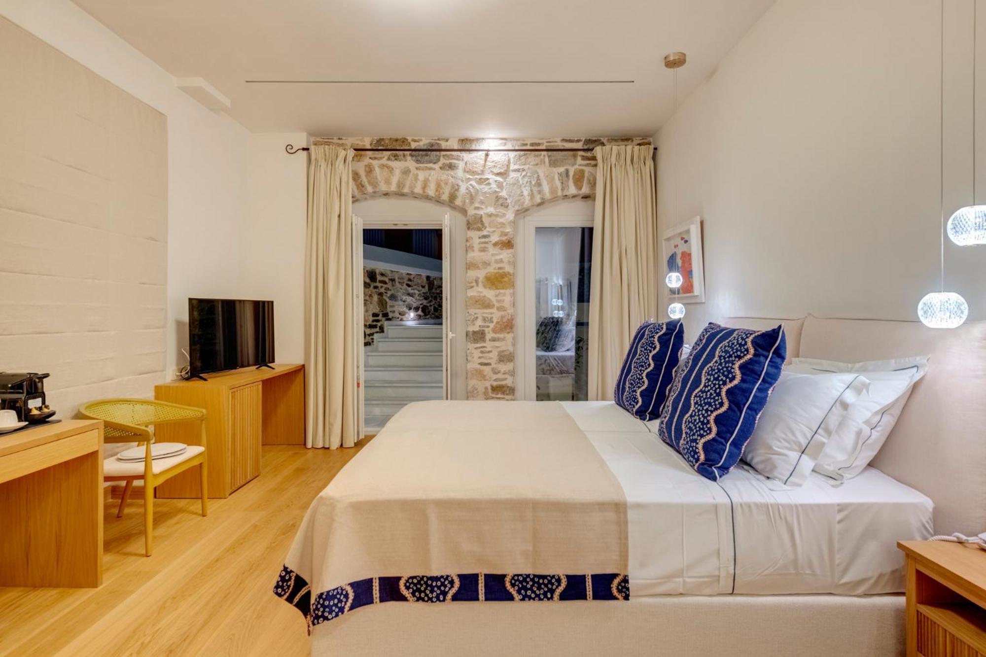 The Nestorian House * Ermoupoli