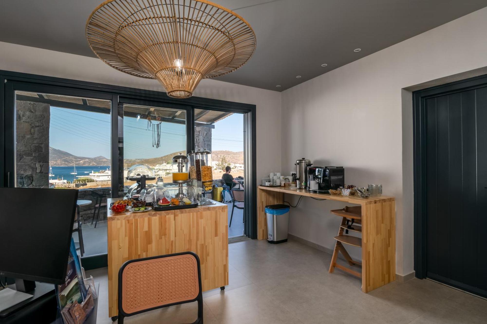 Afroessa Milos Hotel