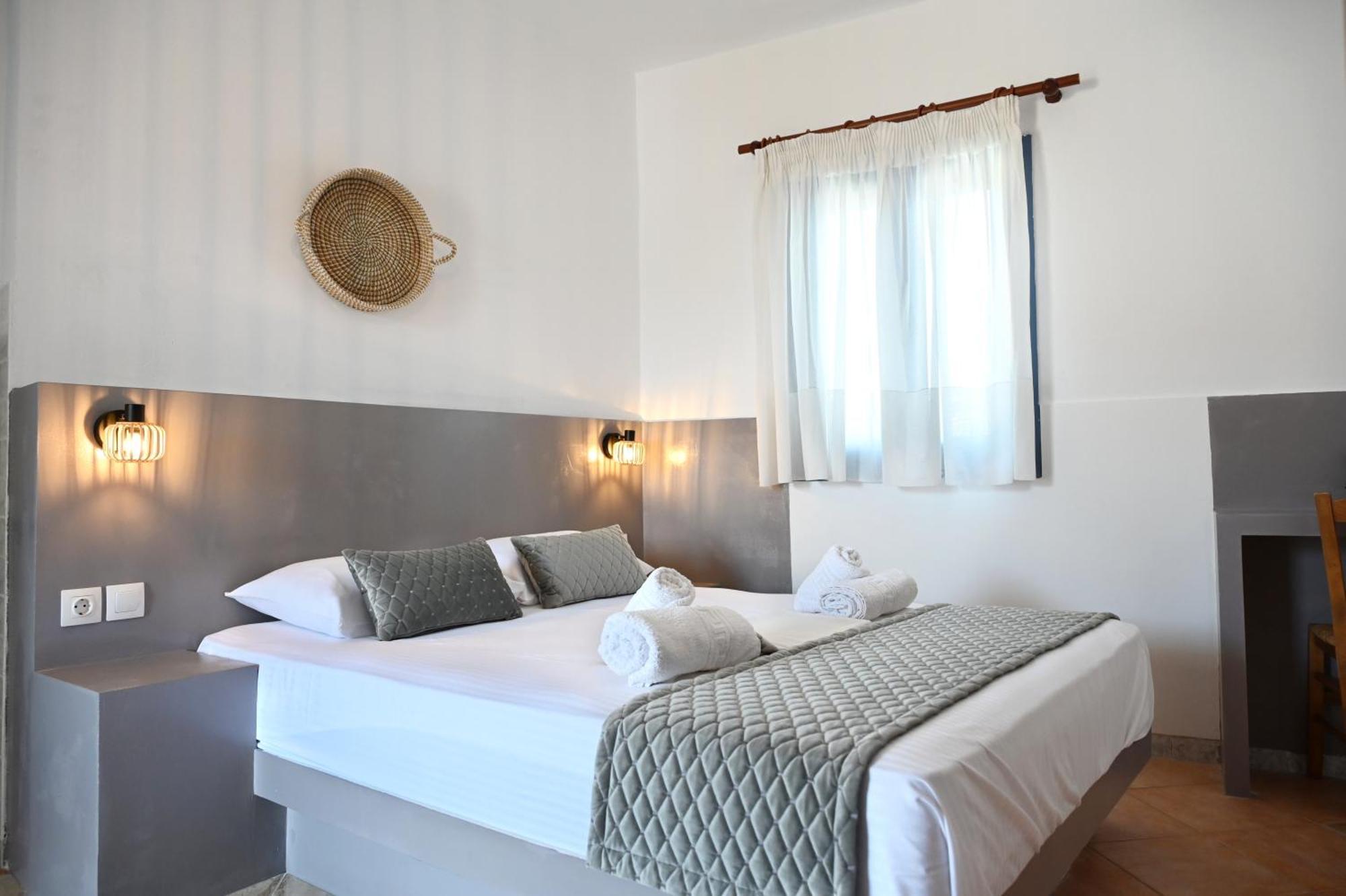 Oneiro Kythnos Bed & Breakfast Kanala