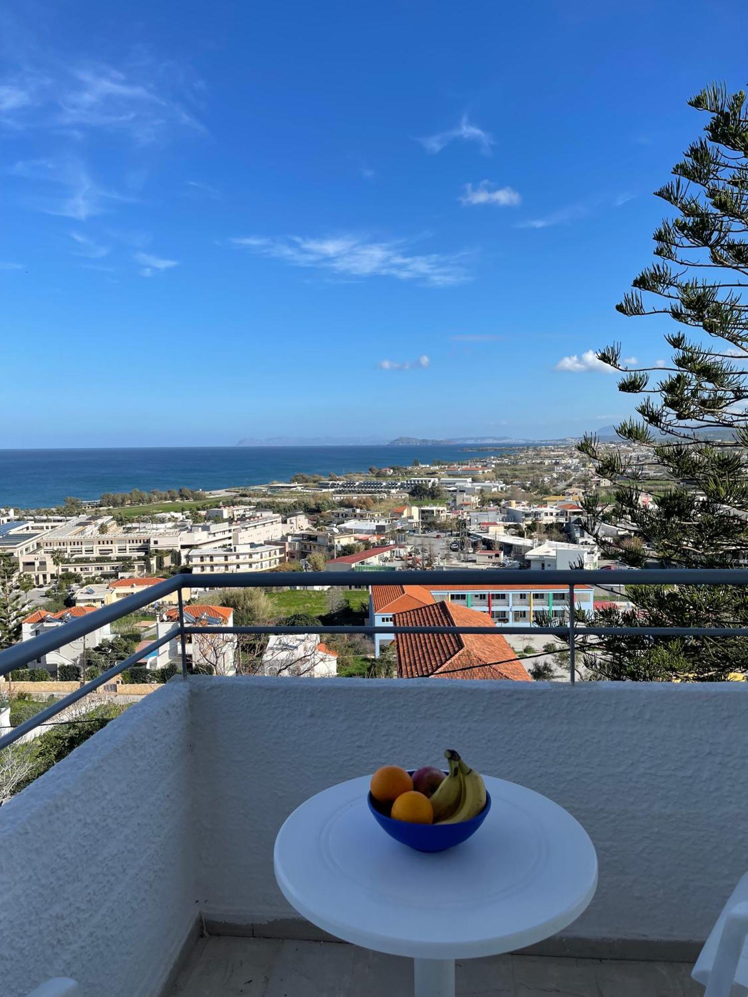 Aparthotel Aeolos