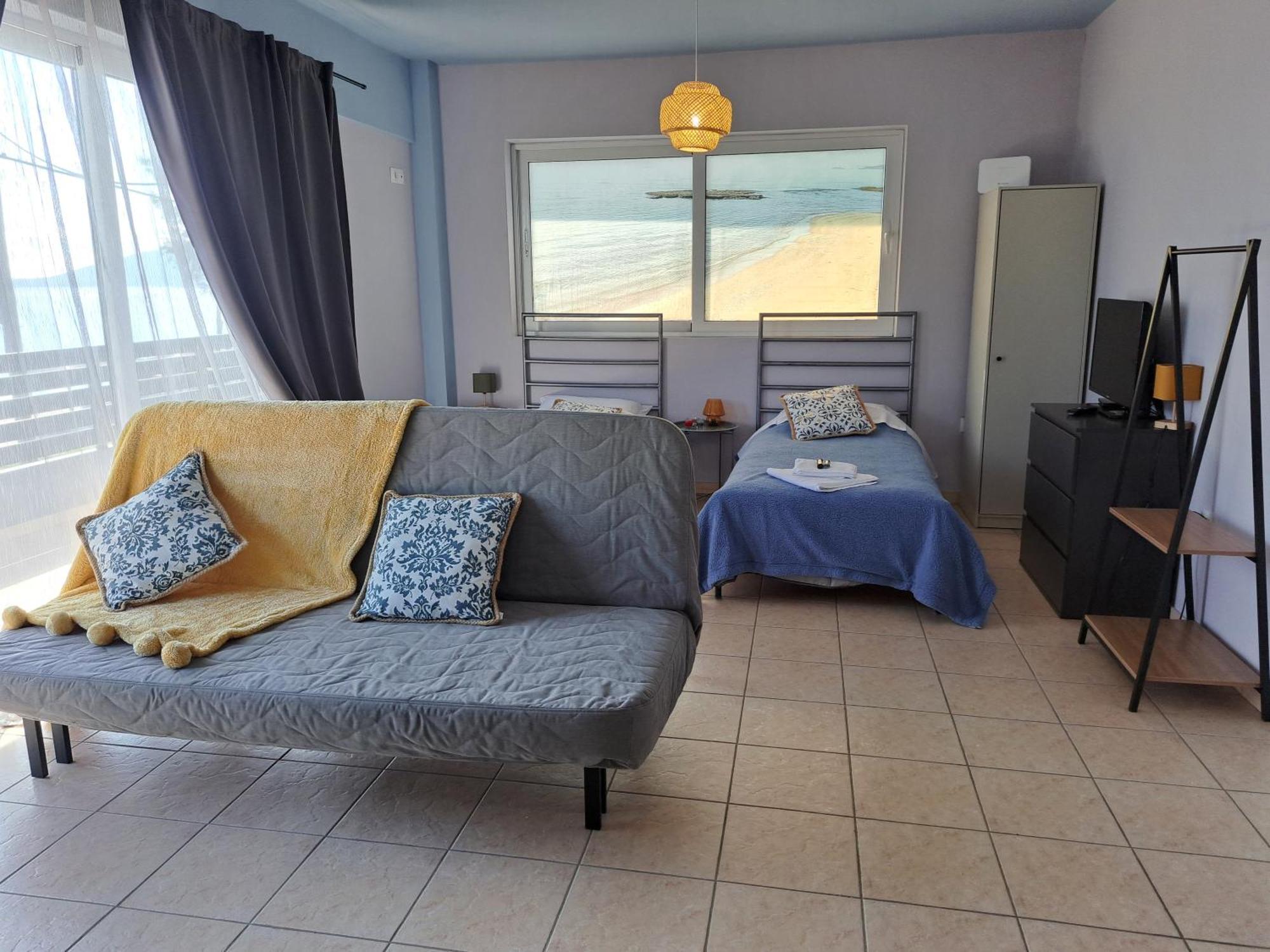 Seashell Apartment *