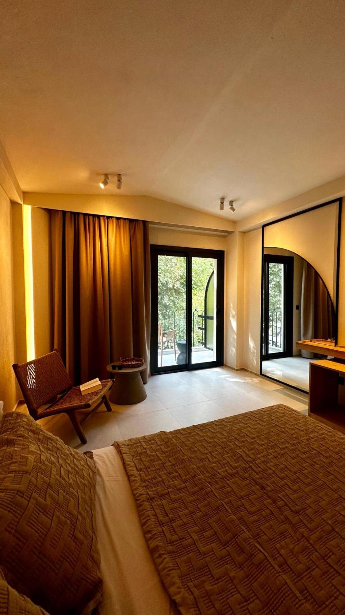 Kaviri Boutique