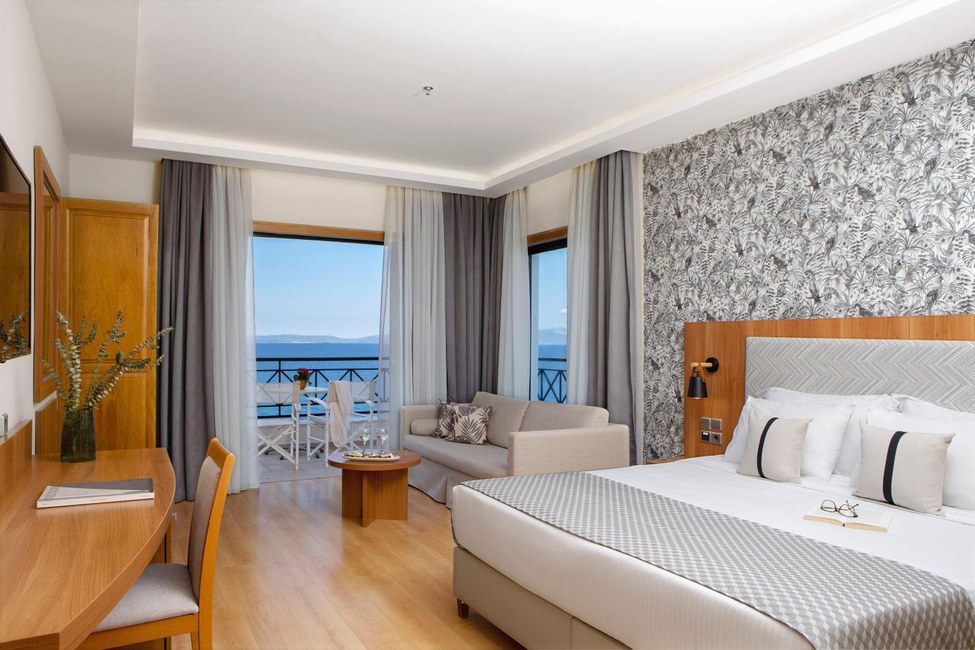 Hotel Ramada By Wyndham , Athens Club Attica Riviera 5*