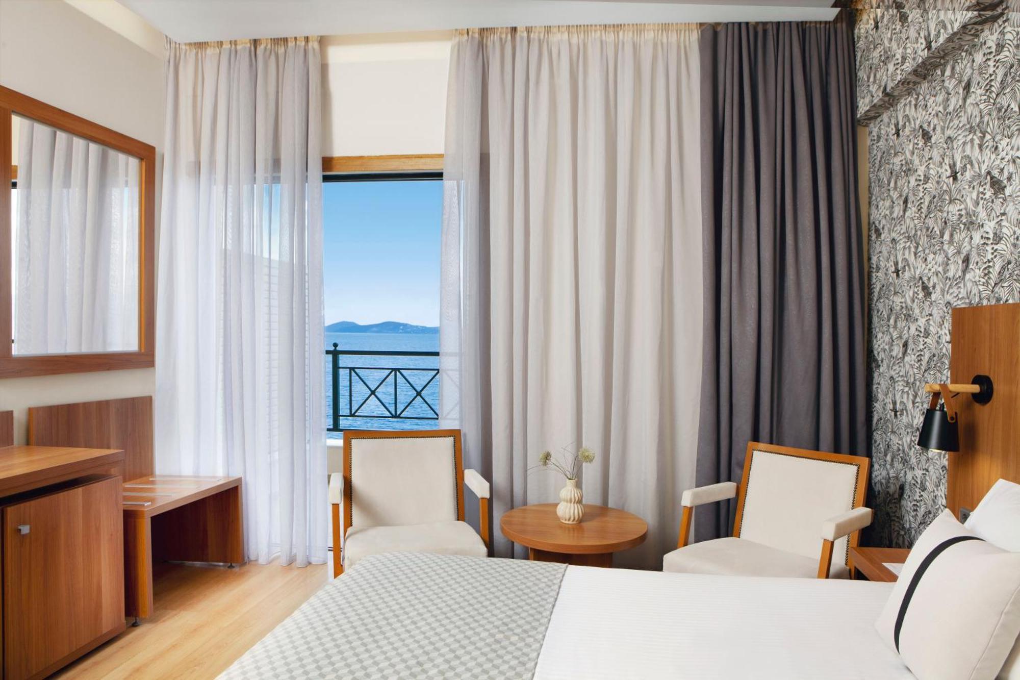 Ramada By Wyndham , Athens Club Attica Riviera Hotel 5*