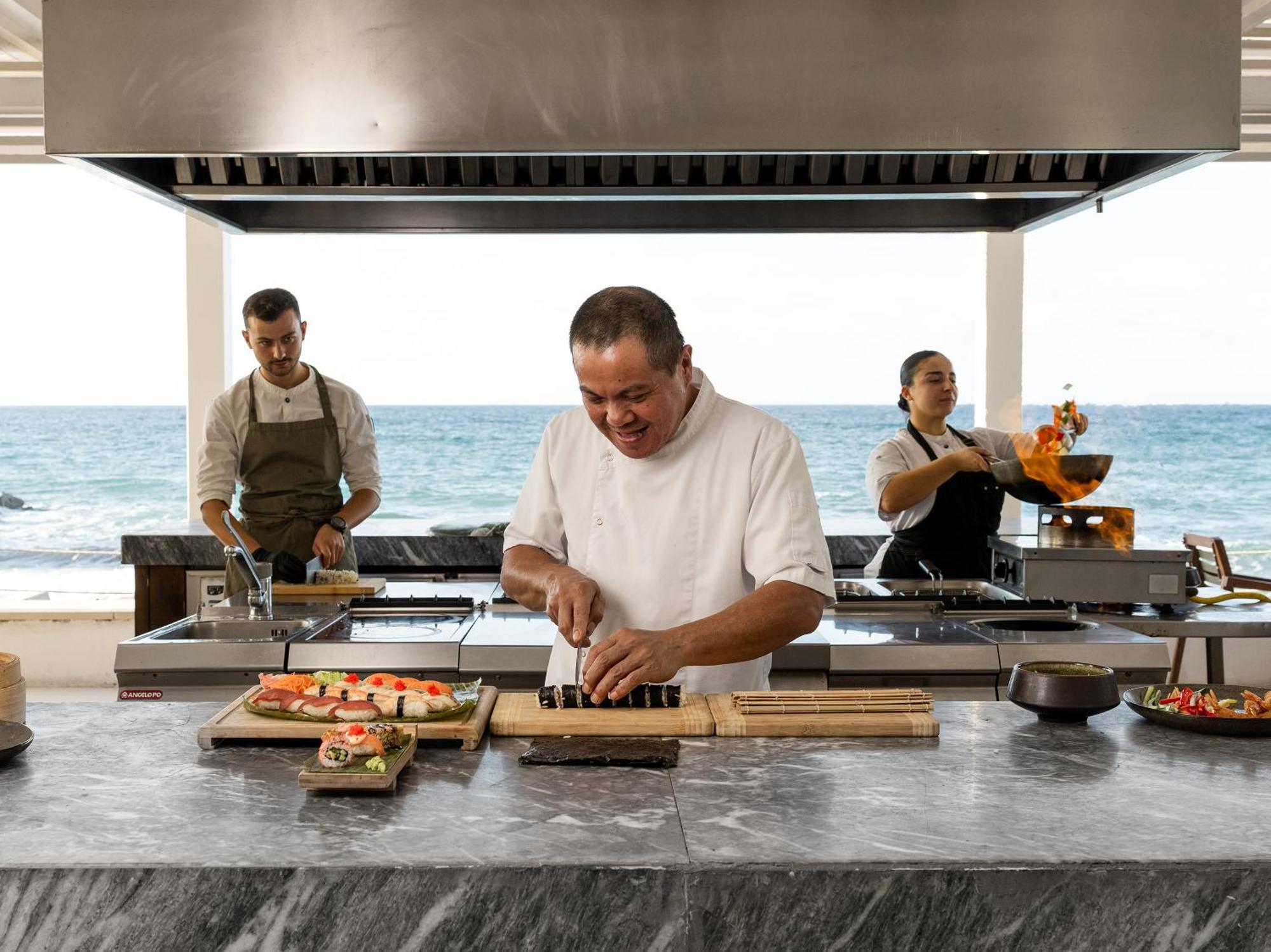 Resort Grecotel Luxme White