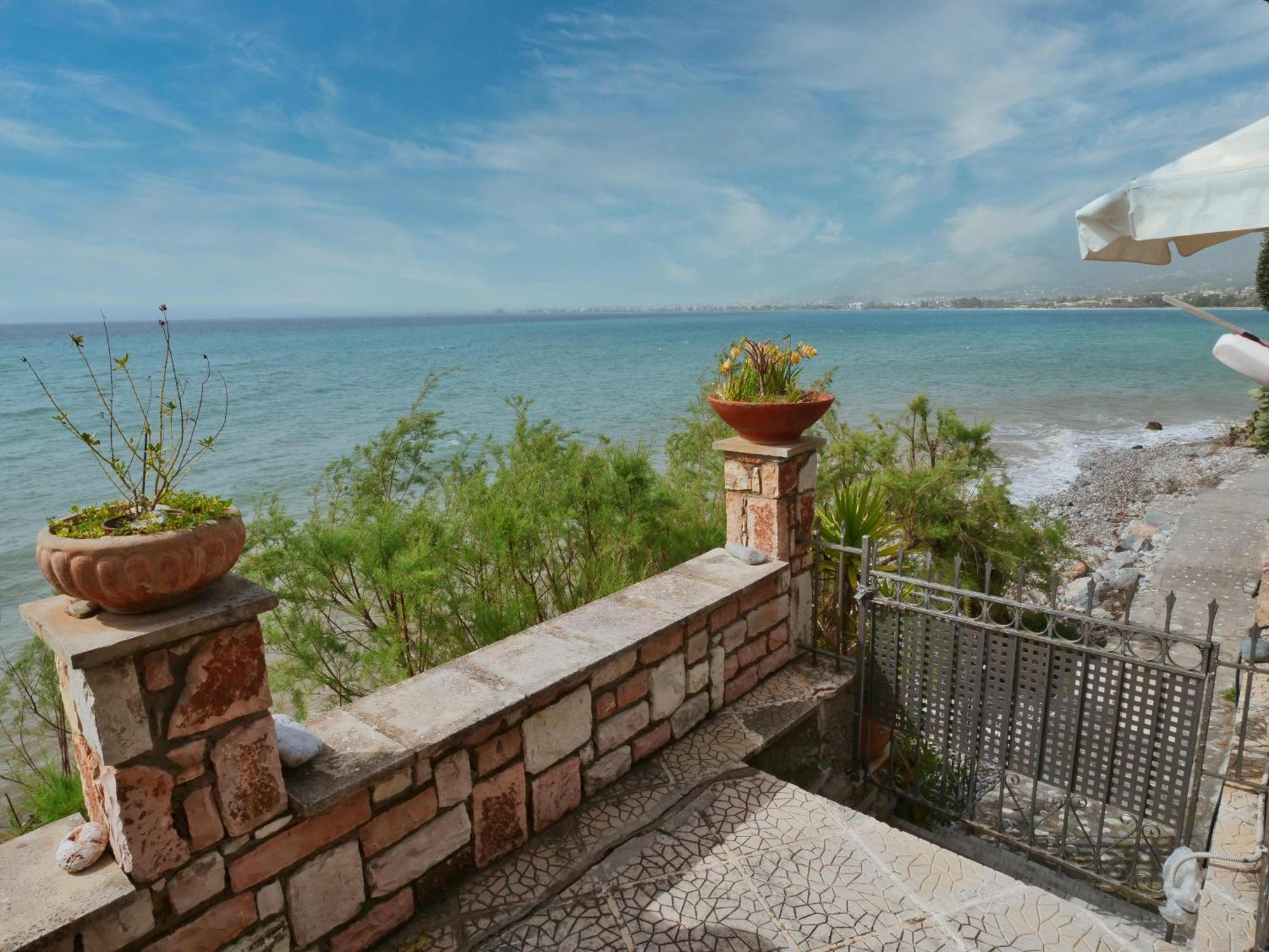 Apartment Verga Beachfront House By 