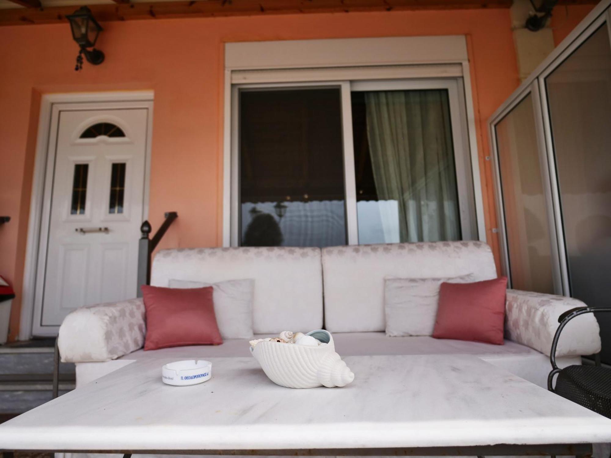 Verga Beachfront House By 