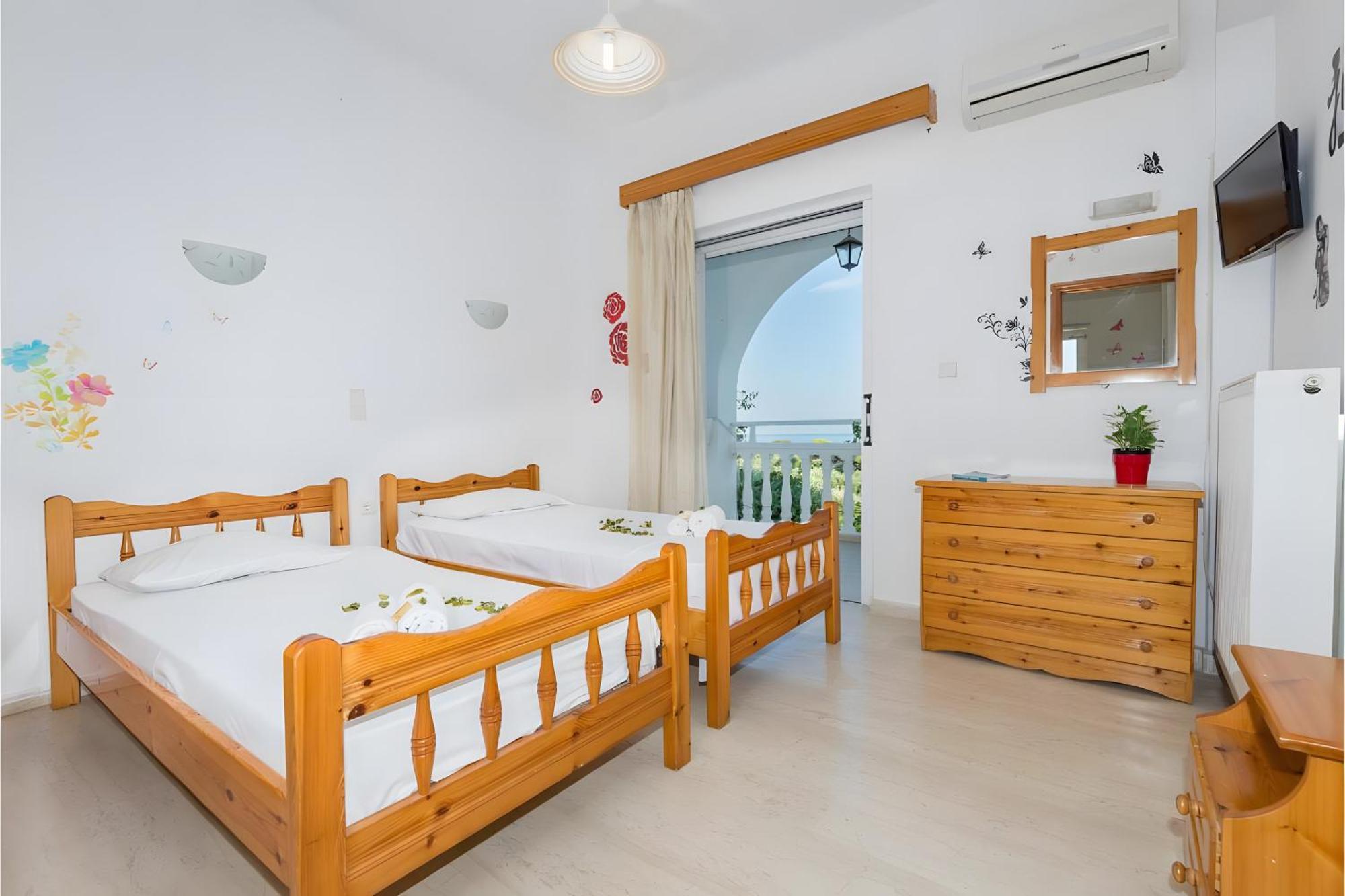 Tamar Apartments,
