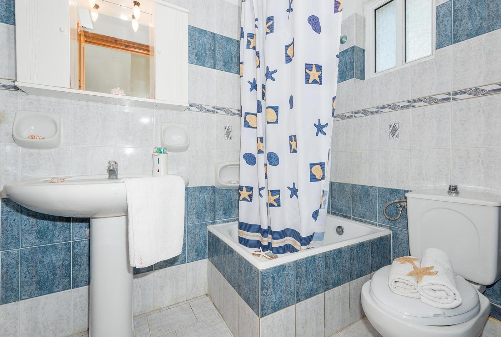Tamar Apartments,