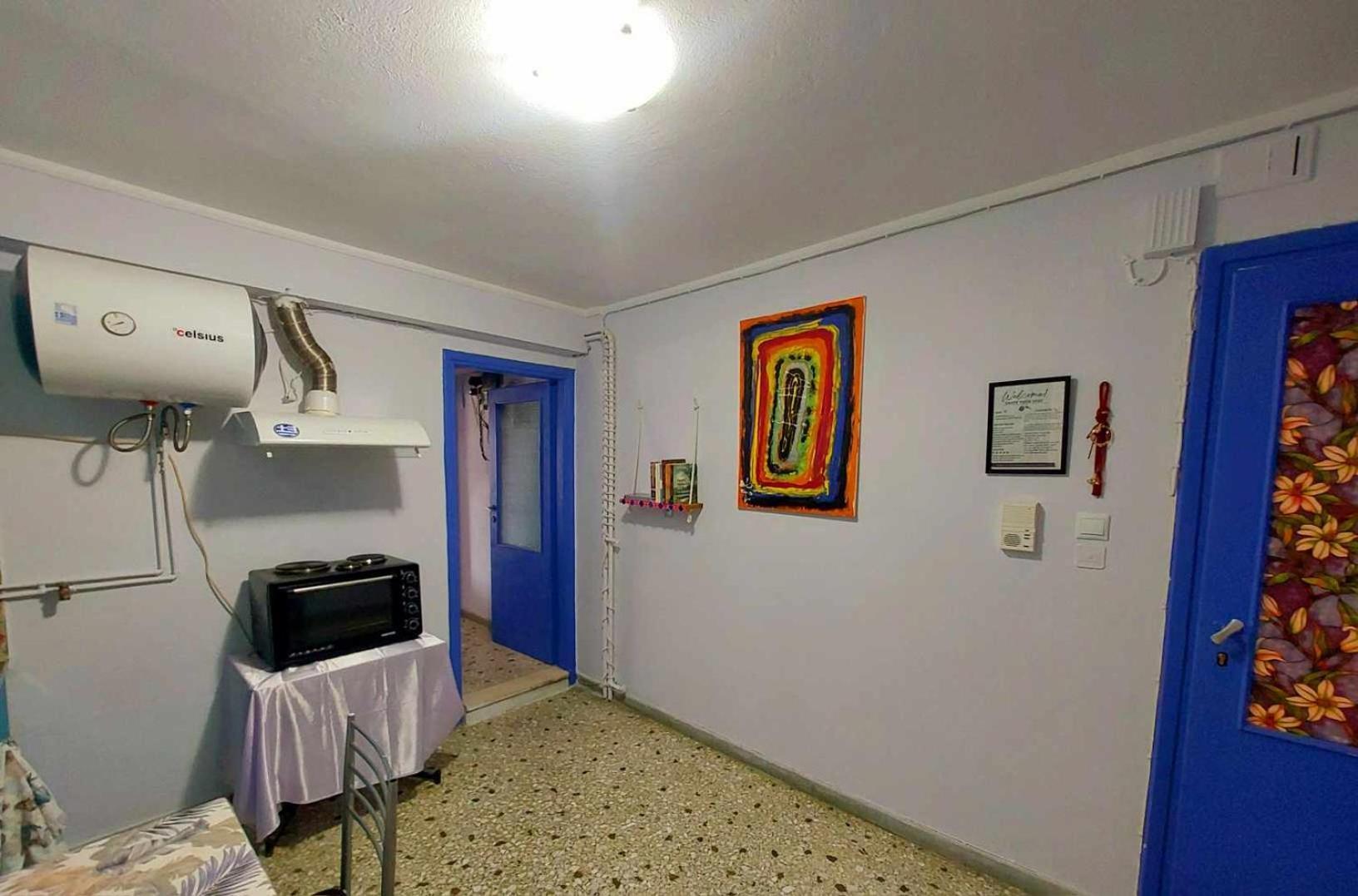 Apartment By The 2