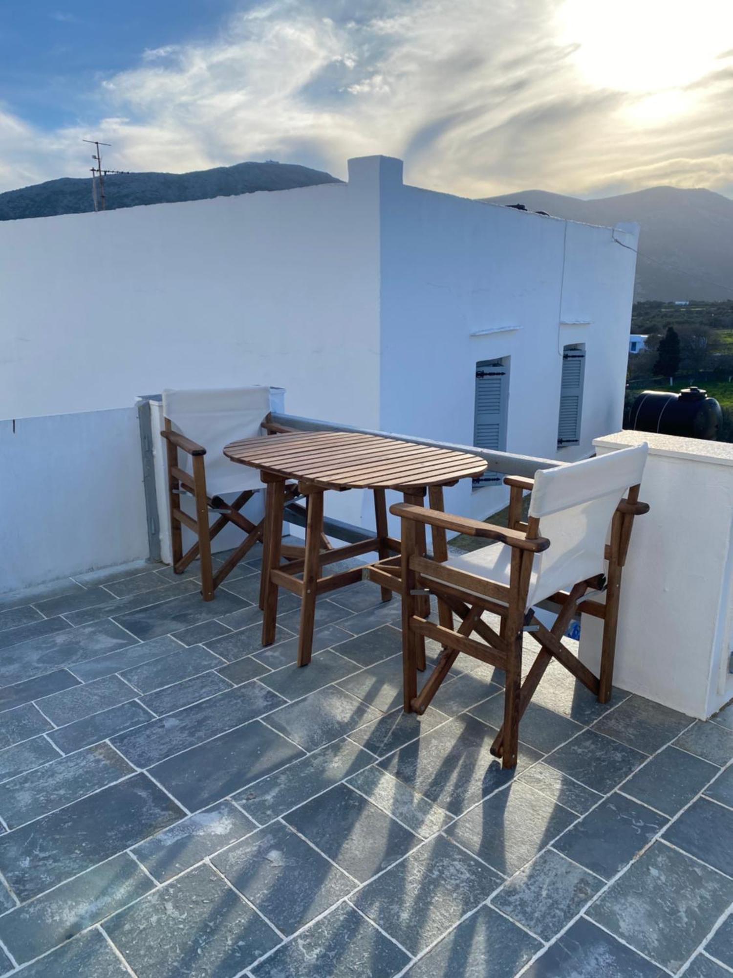 Holiday home White Escape Artemonas
